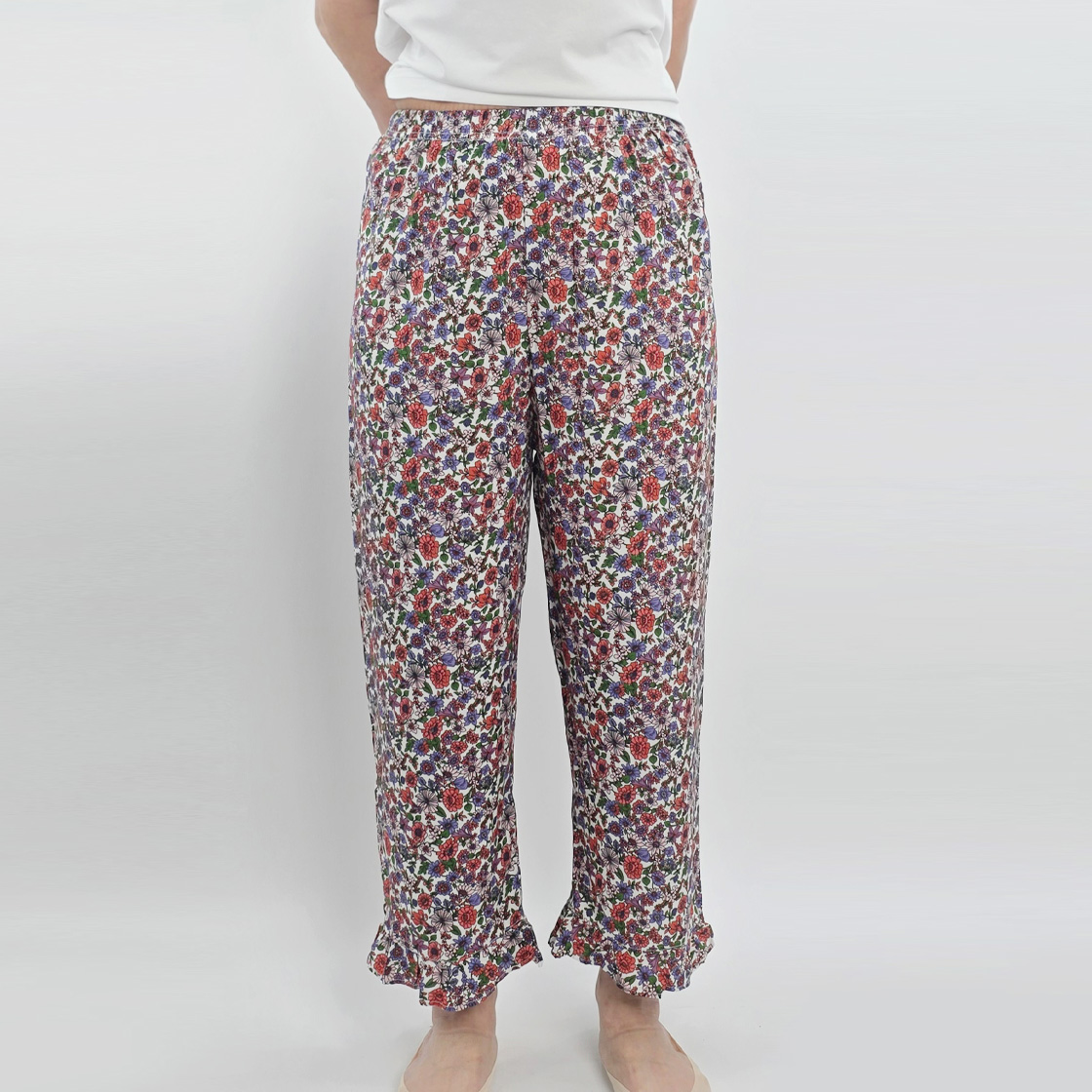 [3% 적립] 에이원 코지핏 8부 레이온 플로라 프릴 파자마 팬츠 잔꽃레드([3% 적립] (W) AONE Cozy Fit Rayon Floral Frill Pajamas Red) - 2