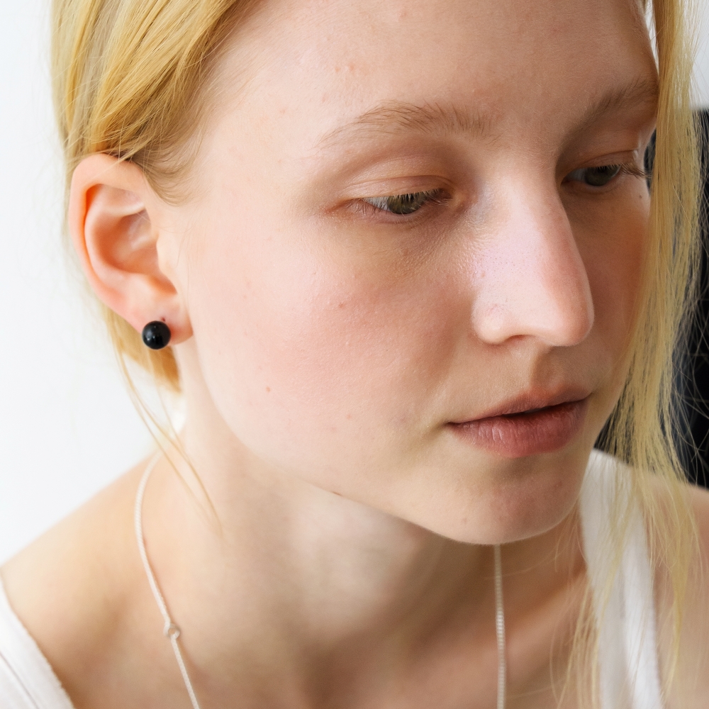 러브미몬스터 볼드 무드 원석 귀걸이_3사이즈 블랙(lovememonster Bold Mood Gem Earrings_3SIZE BLACK) - 4