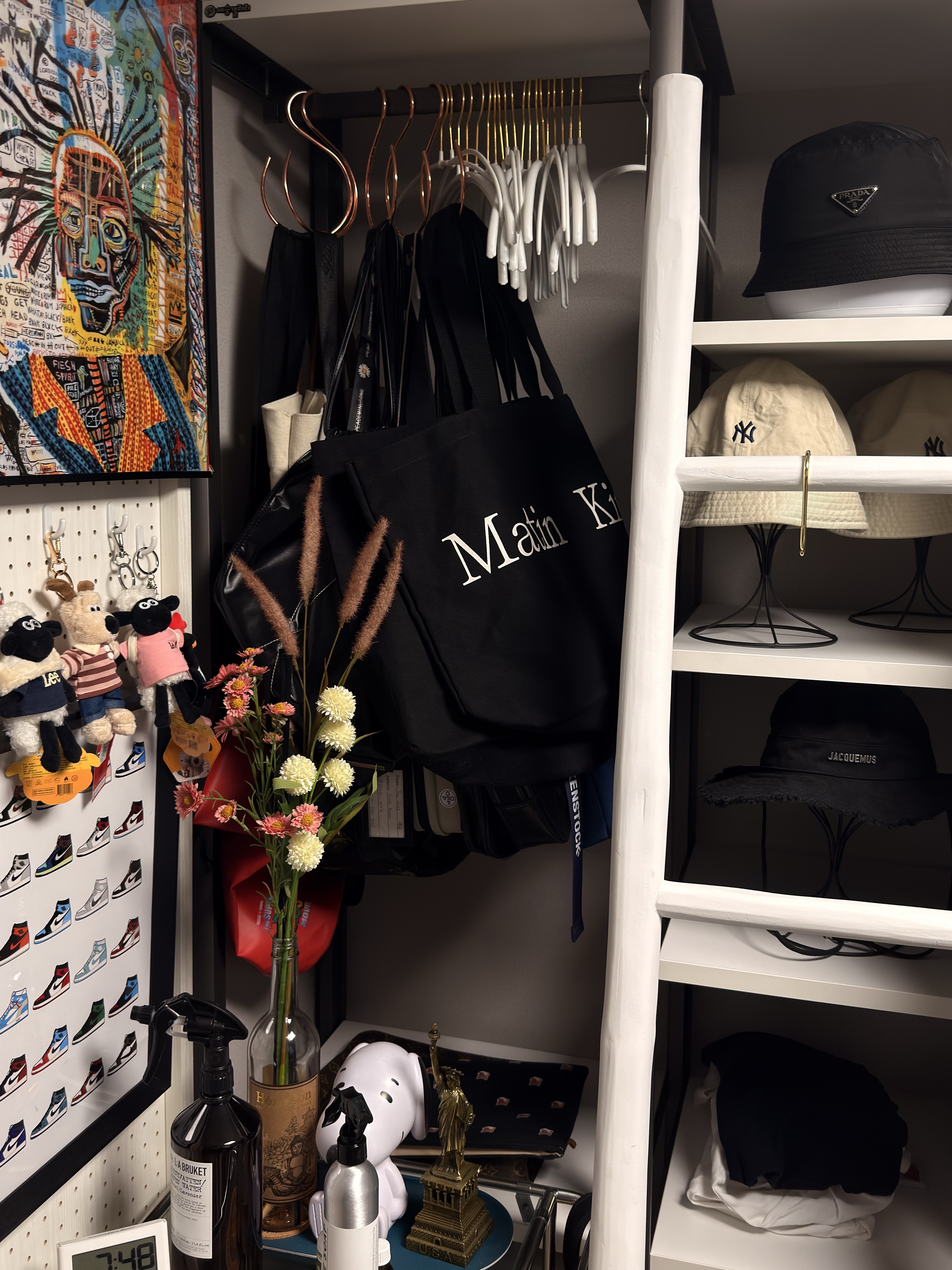 Matin Kim Matin Logo Ecobag Black 착용 스타일