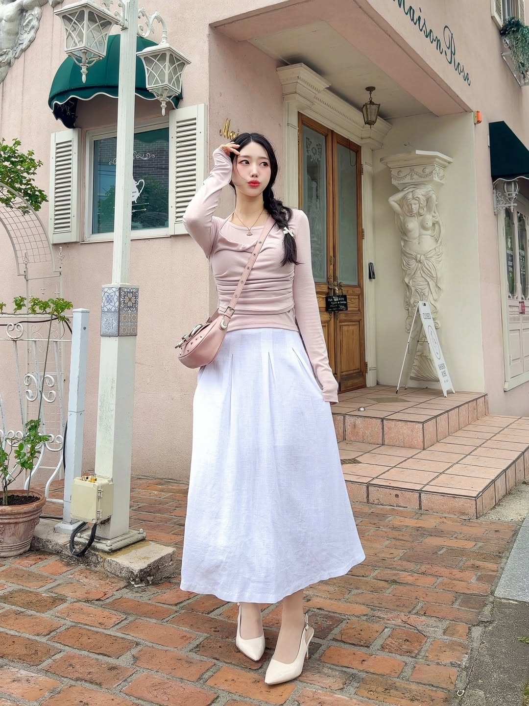 Rosefrantz Drape Layered Halter Long Sleeve [Pink] 착용 스타일 - 5