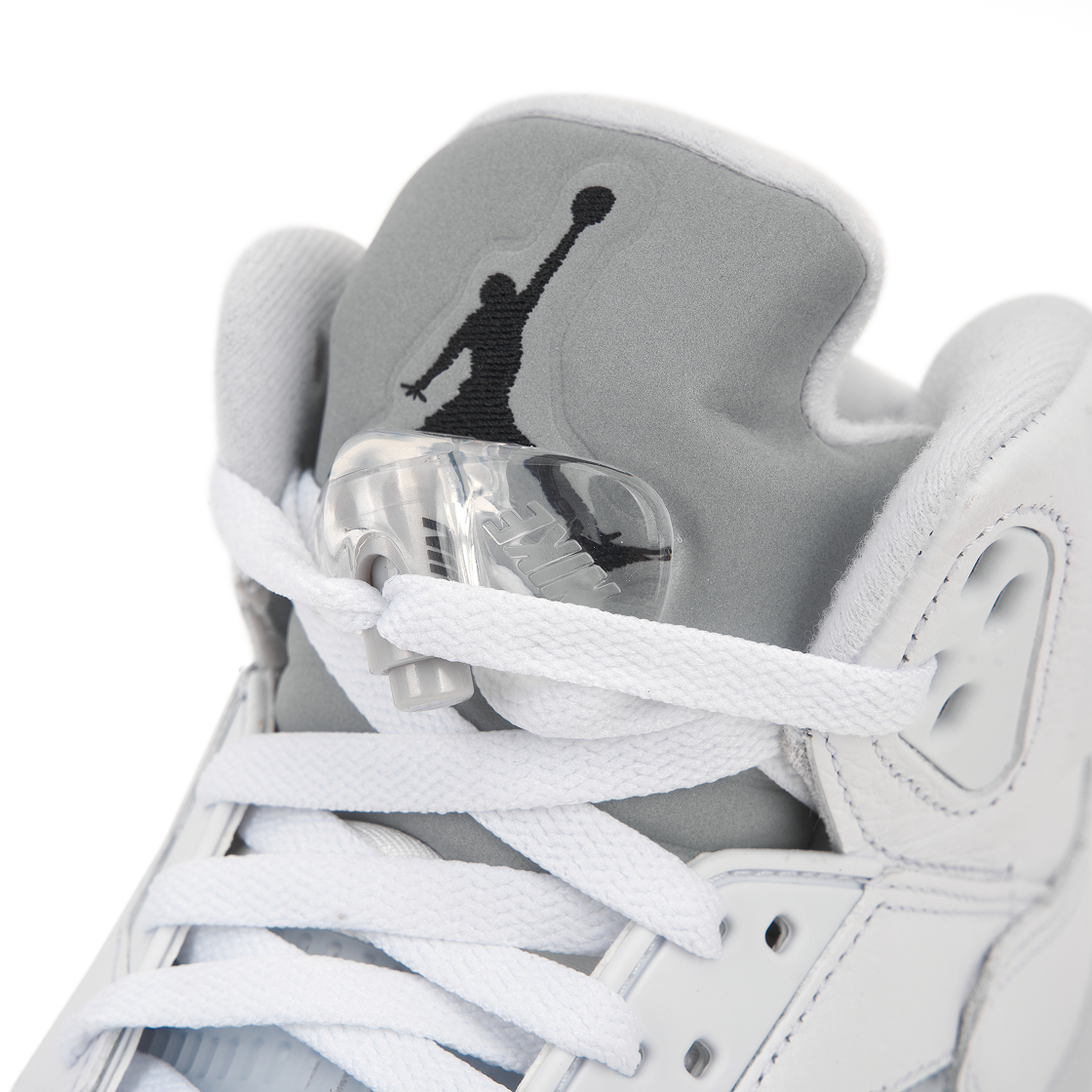 조던 5 레트로 OG 화이트 앤 메탈릭 실버(Jordan 5 Retro OG White and Metallic Silver) - 7