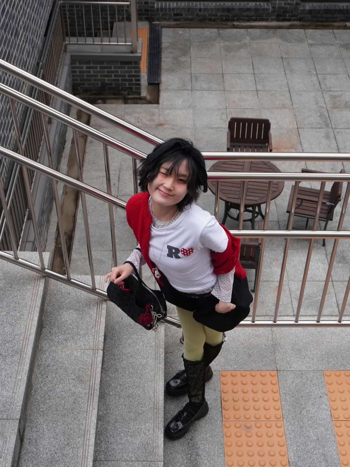 Rosefrantz Pocket short sleeve knit cardigan [Red], Rosefrantz Dot Heart Cotton T-Shirt [Ivory] 착용 스타일 - 1