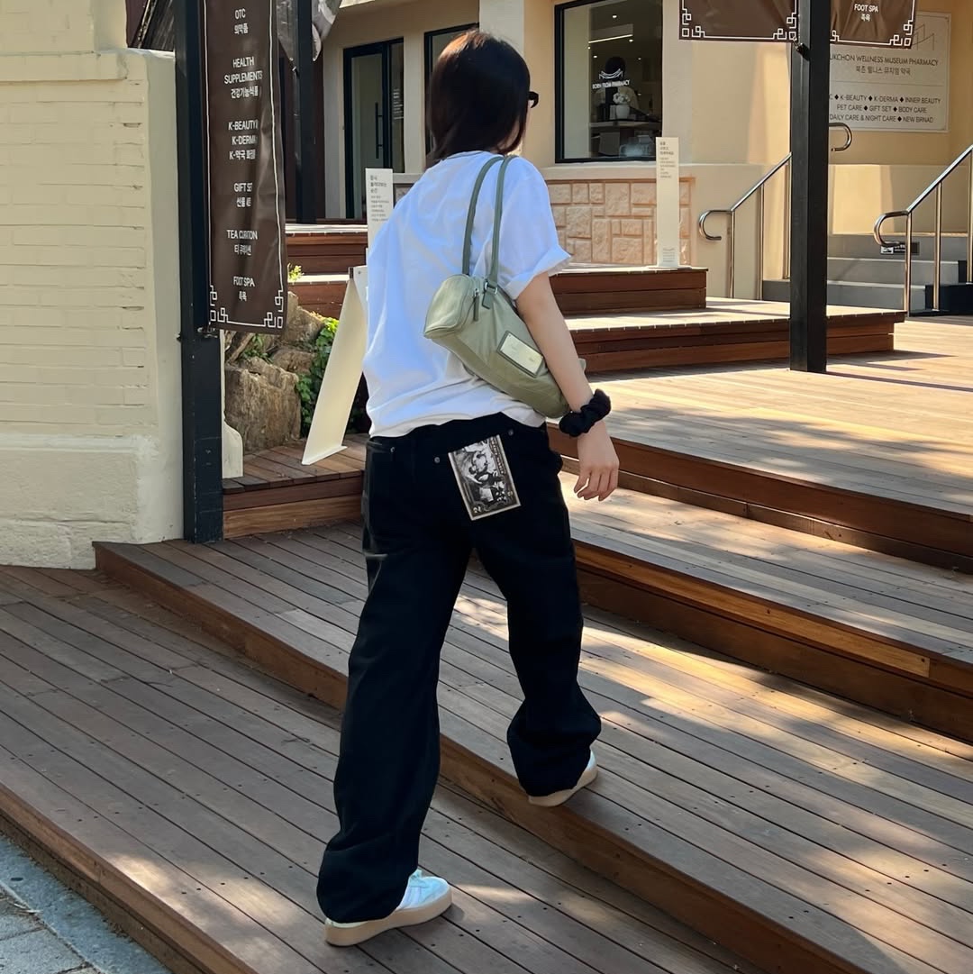 ersco Straight Jeans Black 착용 스타일 - 2