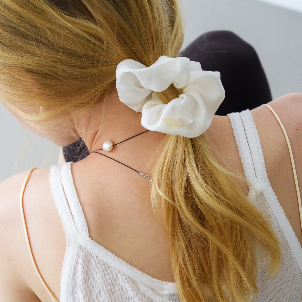 러브미몬스터 퓨어 포그 스크런치 스몰 아이보리(lovememonster Pure Fog Scrunchy S IVORY) - 3