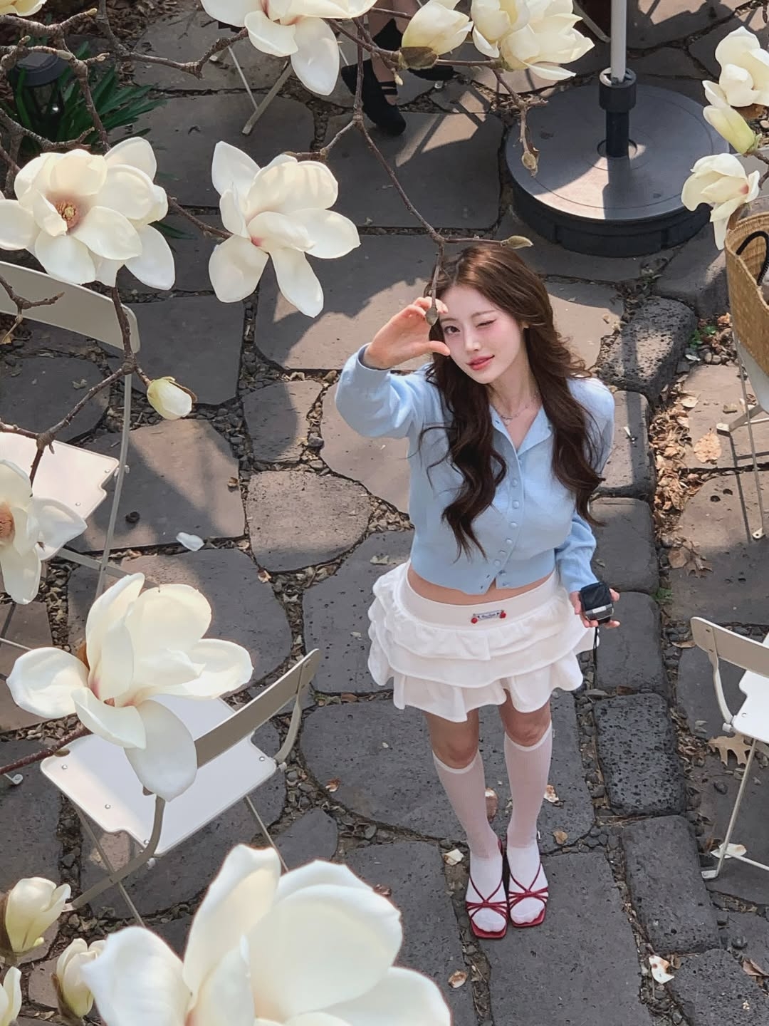 Rosefrantz Rose Cancan Mini Skirt [White], Rosefrantz Fabric Button Collar Cardigan [Sky Blue] 착용 스타일 - 1