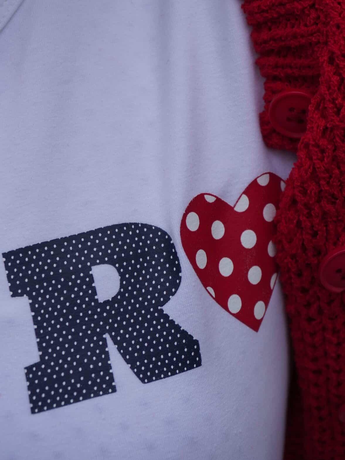 Rosefrantz Pocket short sleeve knit cardigan [Red], Rosefrantz Dot Heart Cotton T-Shirt [Ivory] 착용 스타일 - 9