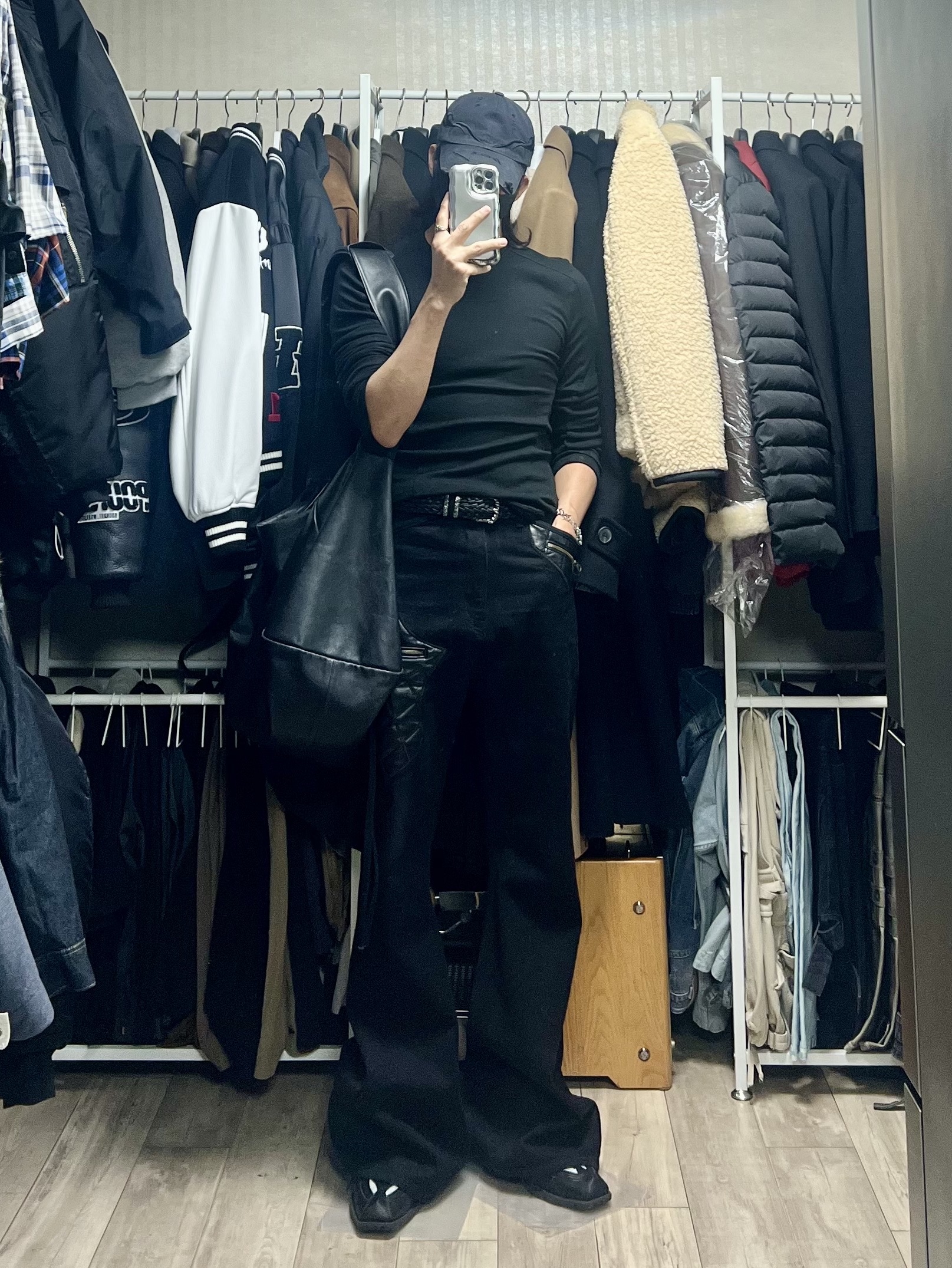 [더블적립]Farfromwhat Far Suade Belt_black, Nike x Martine Rose Shox MR4 Black 착용 스타일