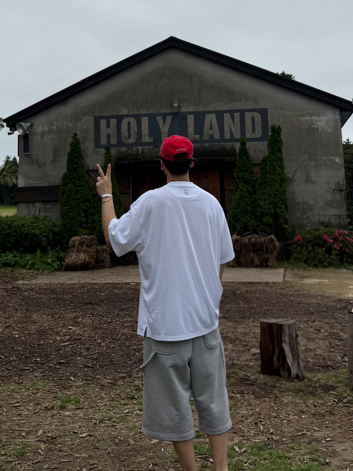Wooyoungmi Front Logo T-Shirt White - 25SS, MJD Wide Carpenter Bermuda Shorts Melange Grey 착용 스타일