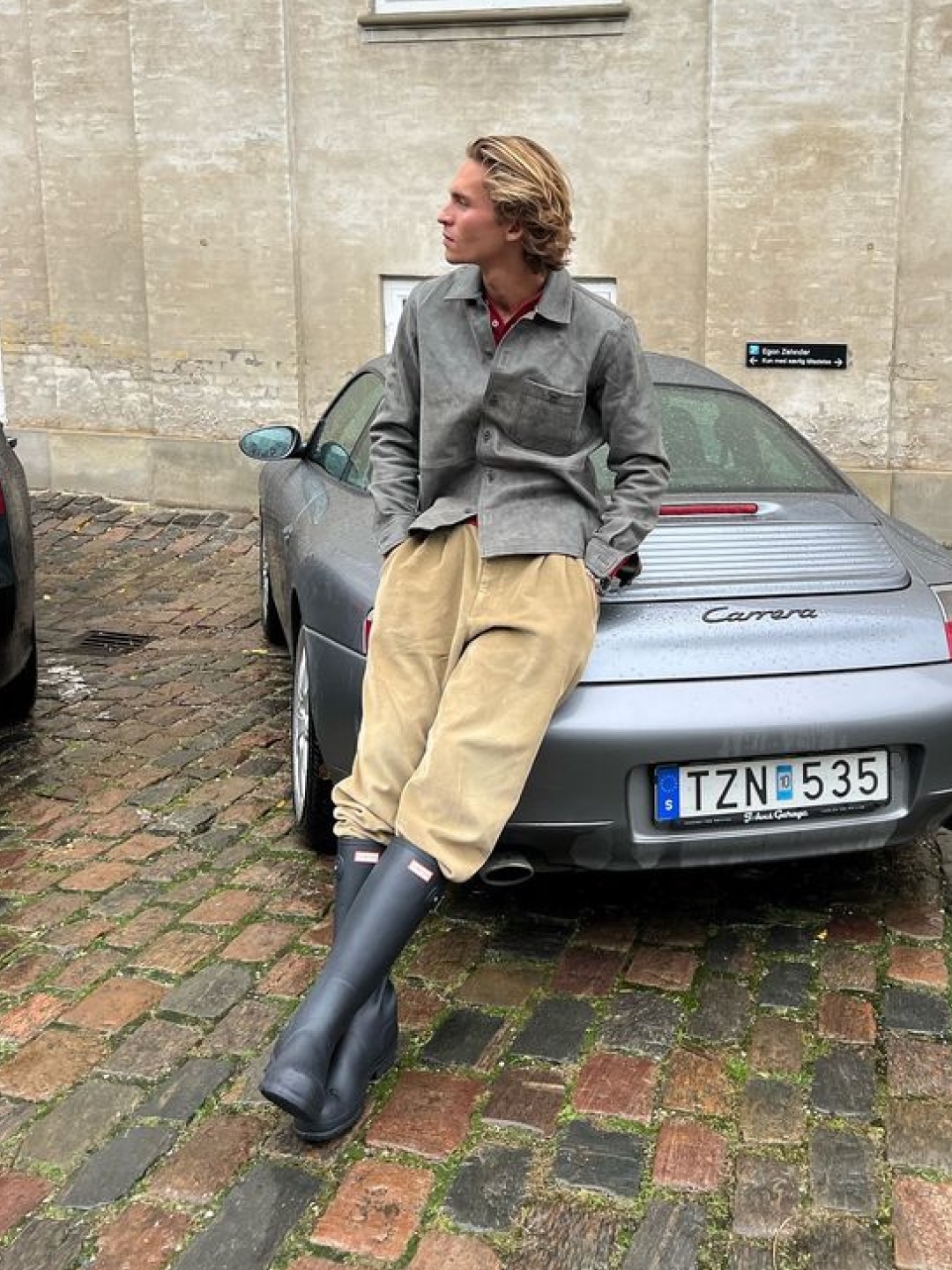(W) Hunter Play Short Rain Boots Black, Bottega Veneta Puddle Ankle Boots Black 착용 스타일 - 2
