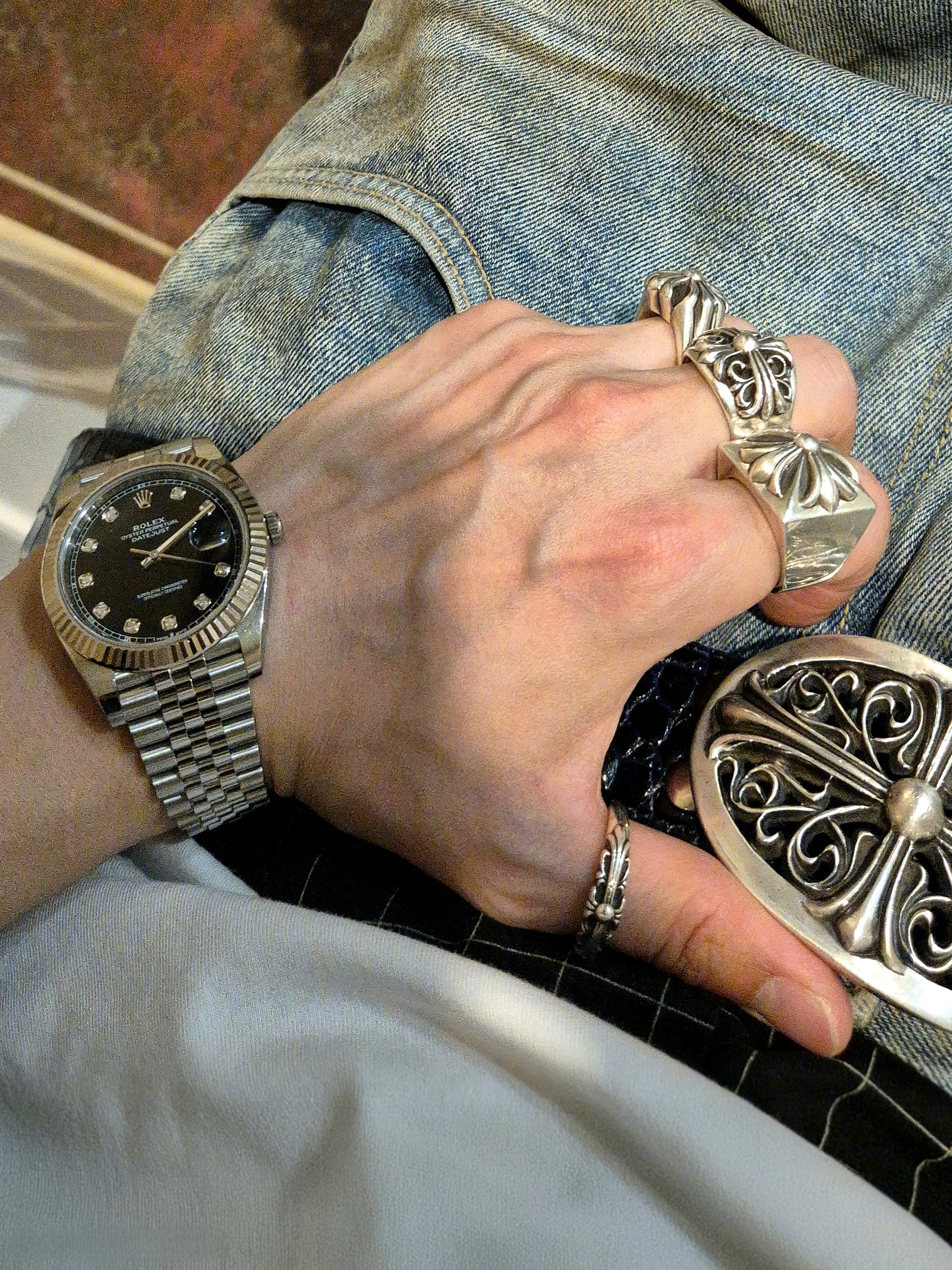 Farfromwhat Far Open Collar Shirts Black, Rolex Datejust 41mm 126334 Bright Black Diamond-Set Jubilee 착용 스타일 - 3