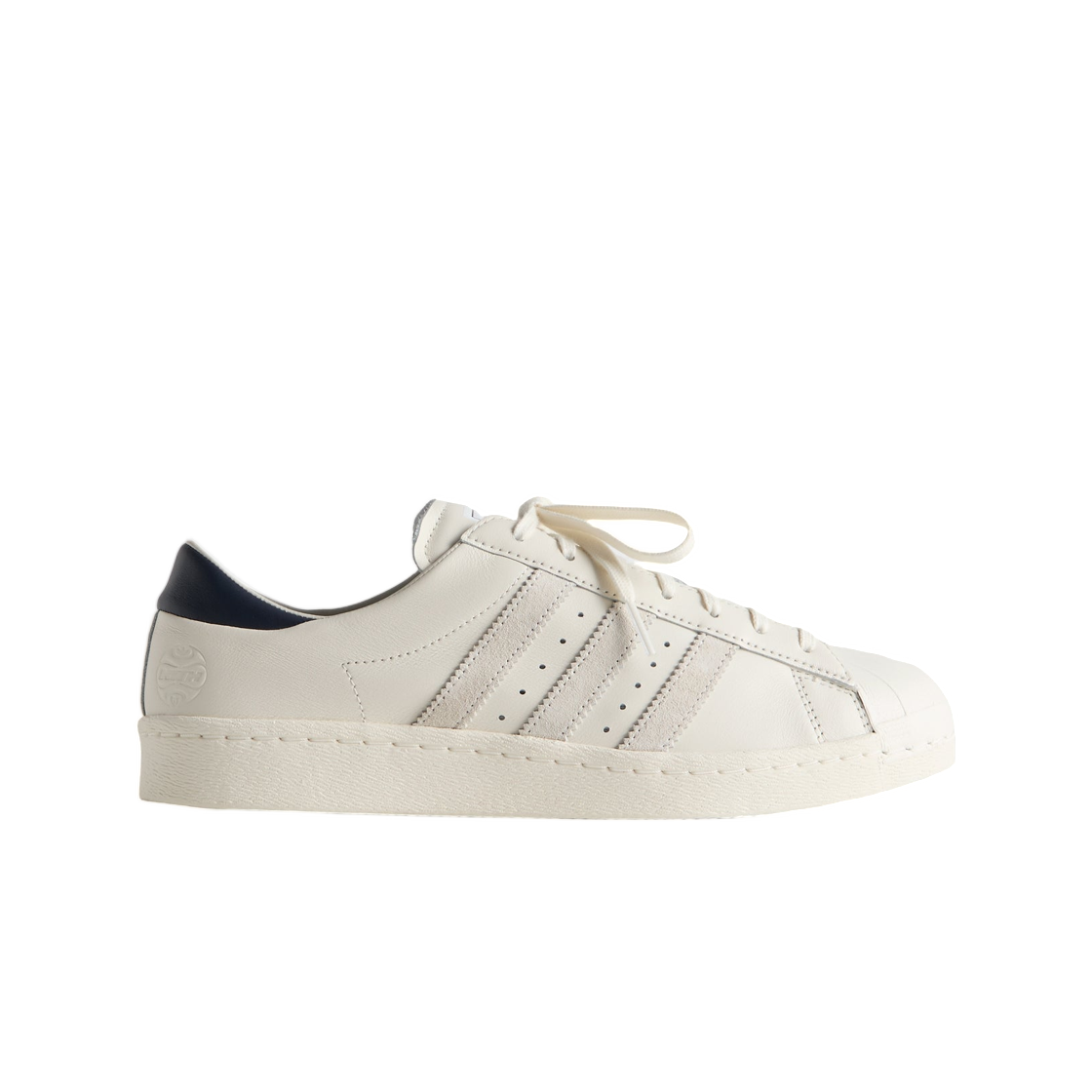 아디다스 x 키스 x 메시 풋볼 슈퍼스타 오프 화이트 오프 화이트 레전드 잉크(Adidas x Kith x Messi Football Superstar Off White Off White Legend Ink)