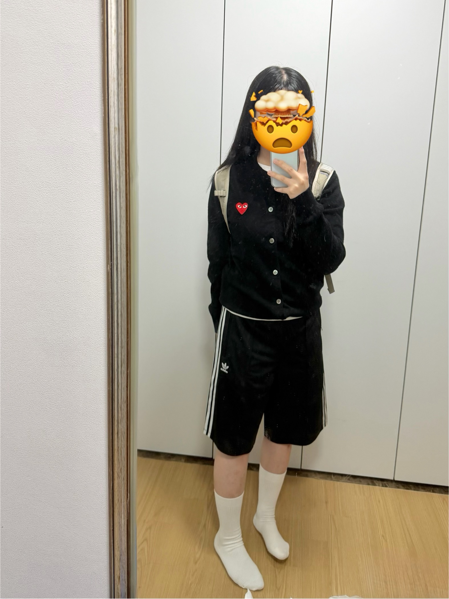 Adidas Adicolor Long Shorts Black White - KR Sizing, Adidas Adicolor Long Shorts Black White - US Sizing 착용 스타일 - 2