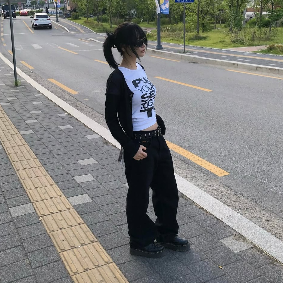 ersco Straight Jeans Black 착용 스타일 - 4