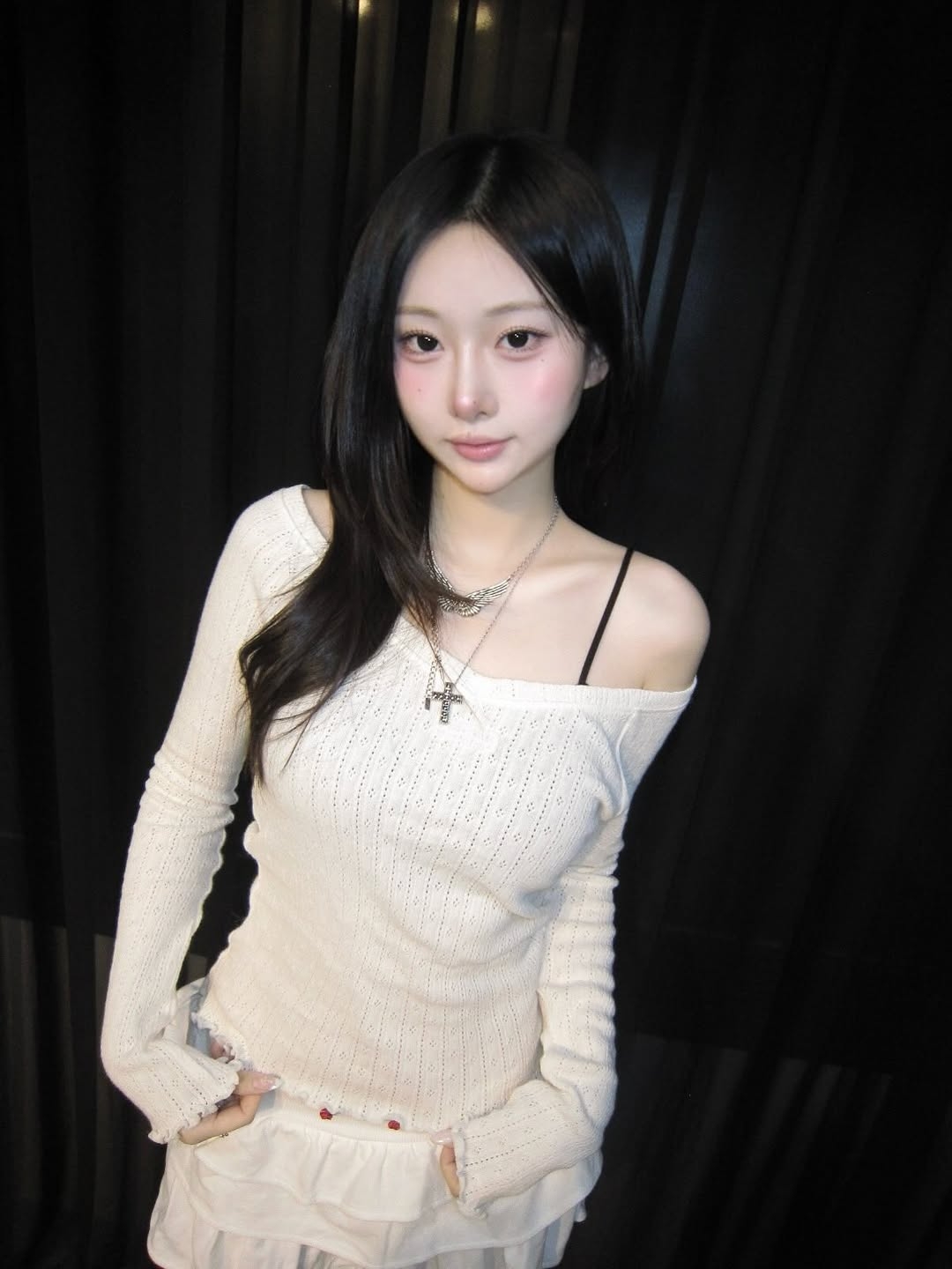 Rosefrantz Lace Label V-Neck Long Sleeve [Ivory], Rosefrantz Rose Cancan Mini Skirt [White] 착용 스타일 - 3