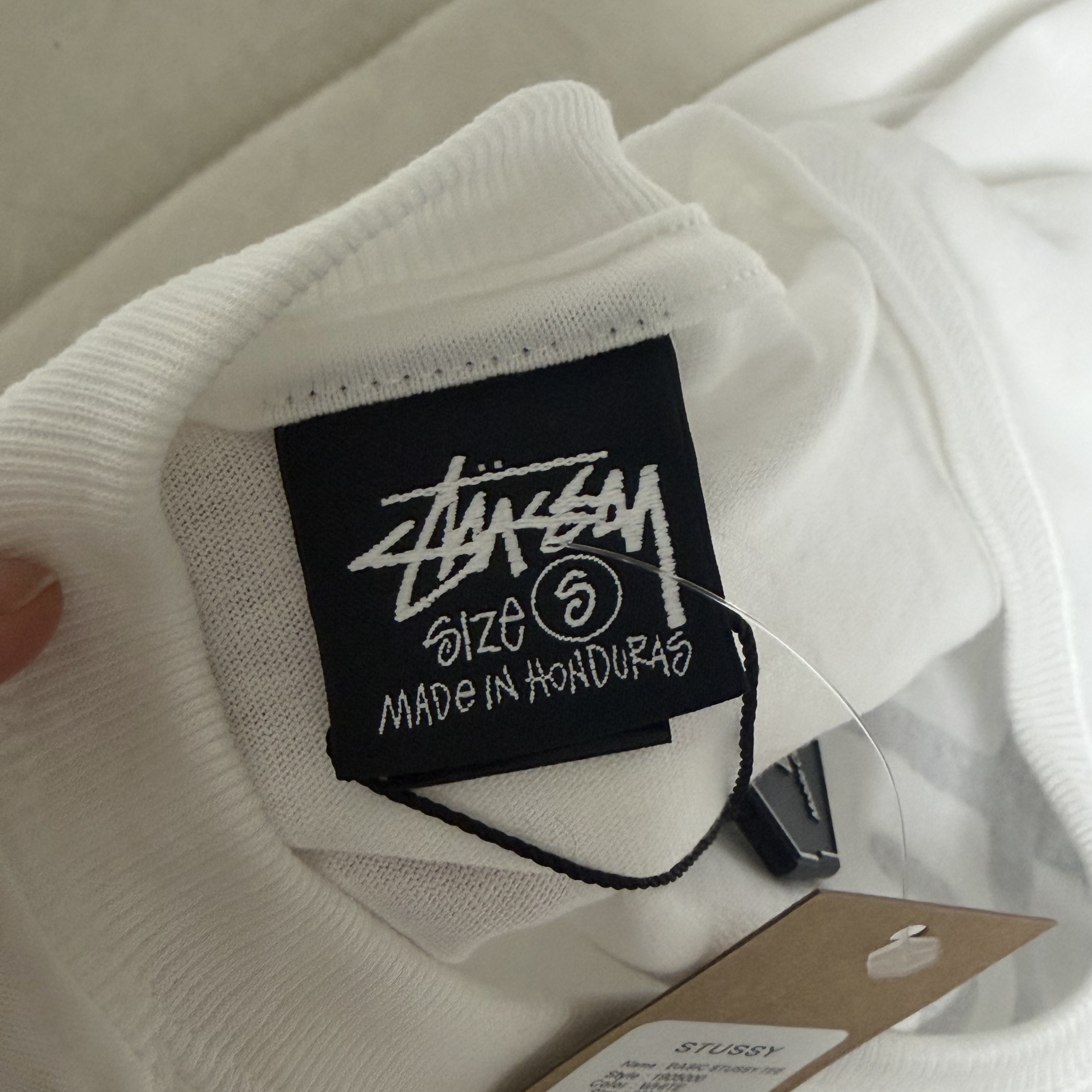 Stussy Basic Stussy T-Shirt White 2024, 2025 착용 스타일 - 2