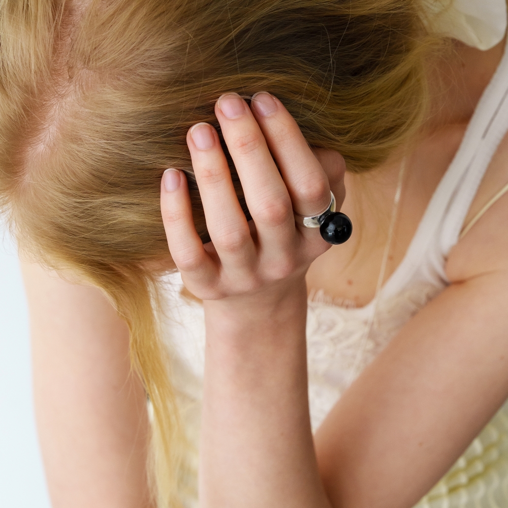 러브미몬스터 볼드 무드 원석 반지 블랙(lovememonster Bold Mood Gem Ring BLACK) - 2