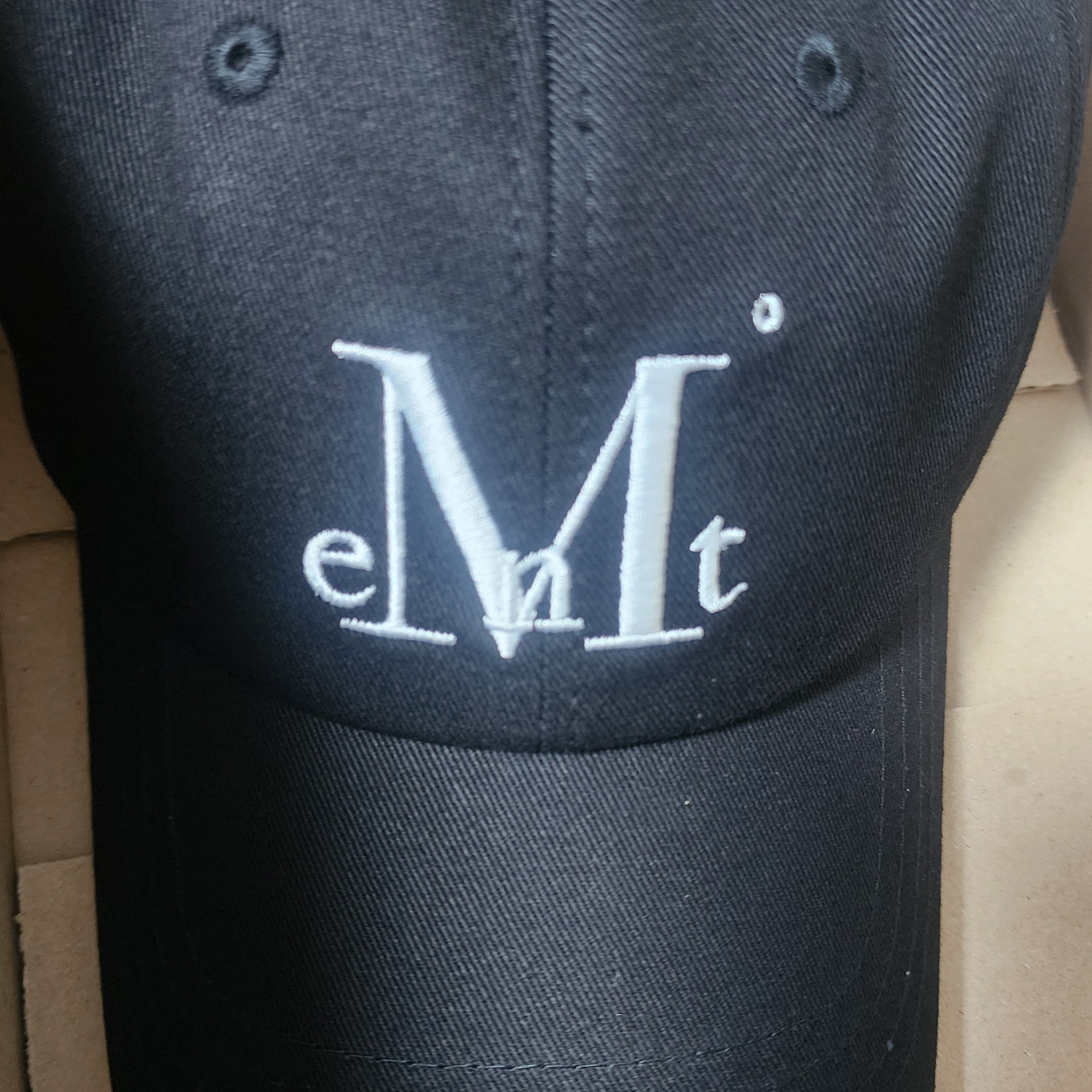 MUCENT Signature Ballcap Black 착용 스타일