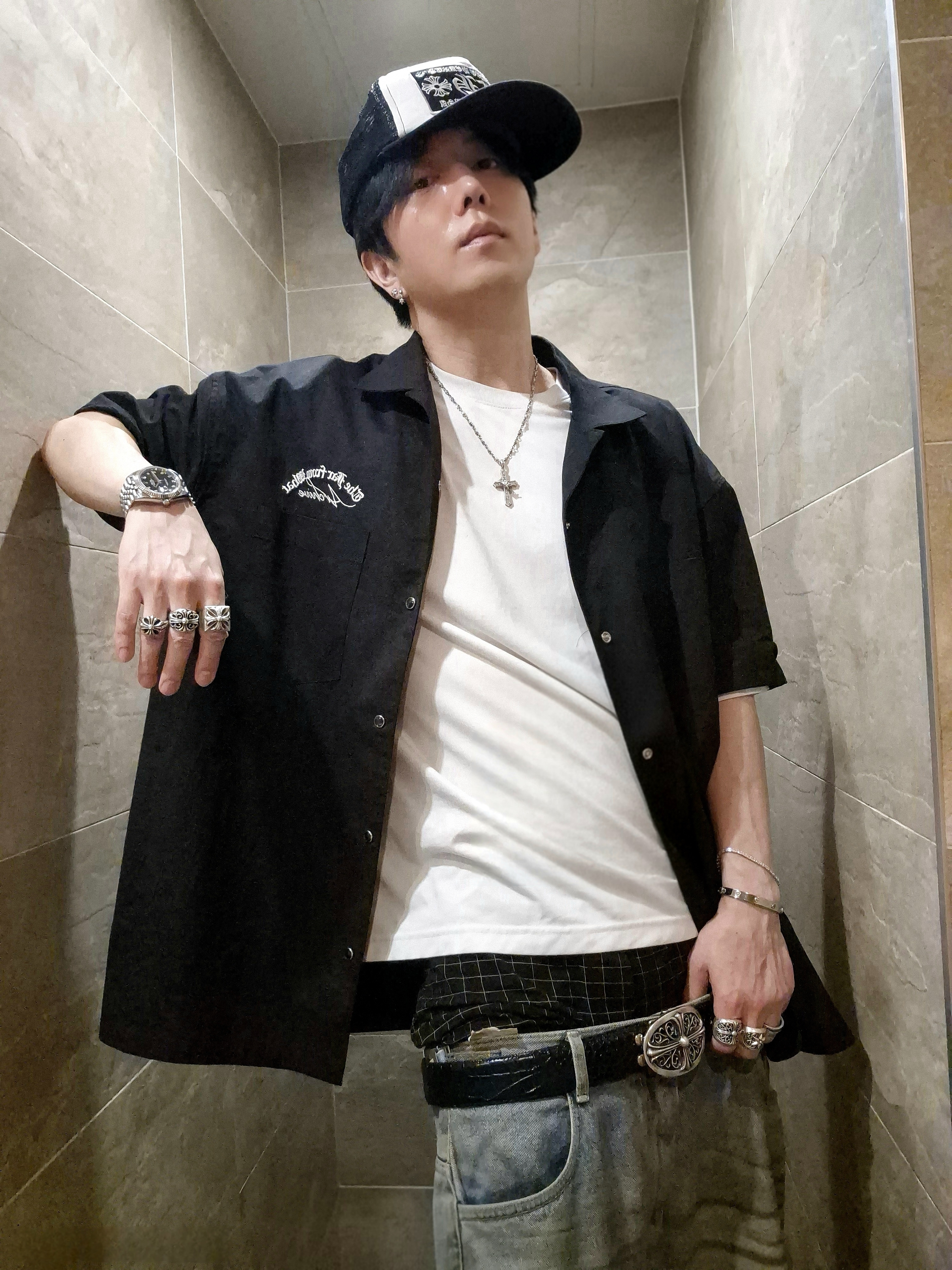 Farfromwhat Far Open Collar Shirts Black, Rolex Datejust 41mm 126334 Bright Black Diamond-Set Jubilee 착용 스타일 - 3