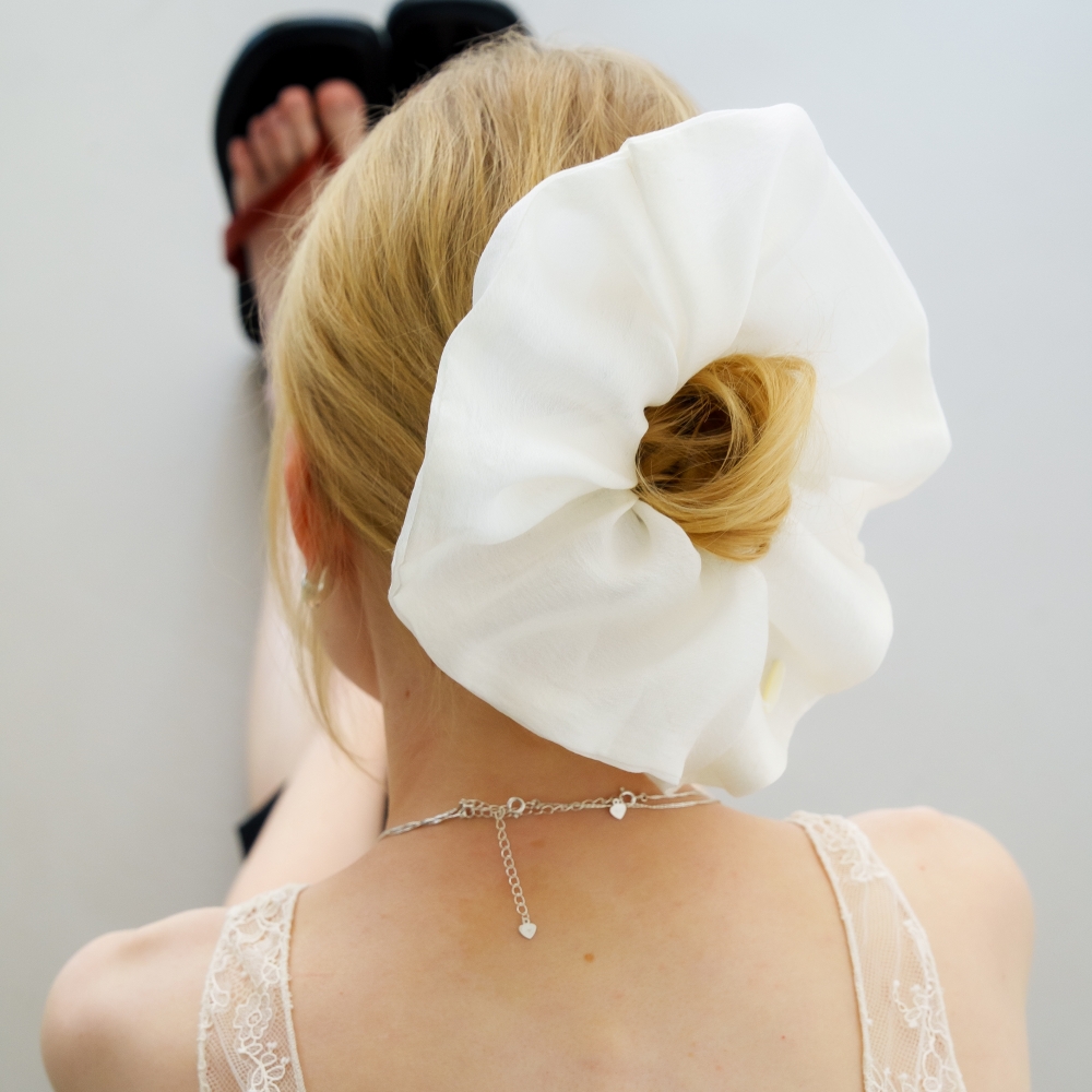 러브미몬스터 퓨어 포그 스크런치 라지 아이보리(lovememonster Pure Fog Scrunchy L IVORY) - 2