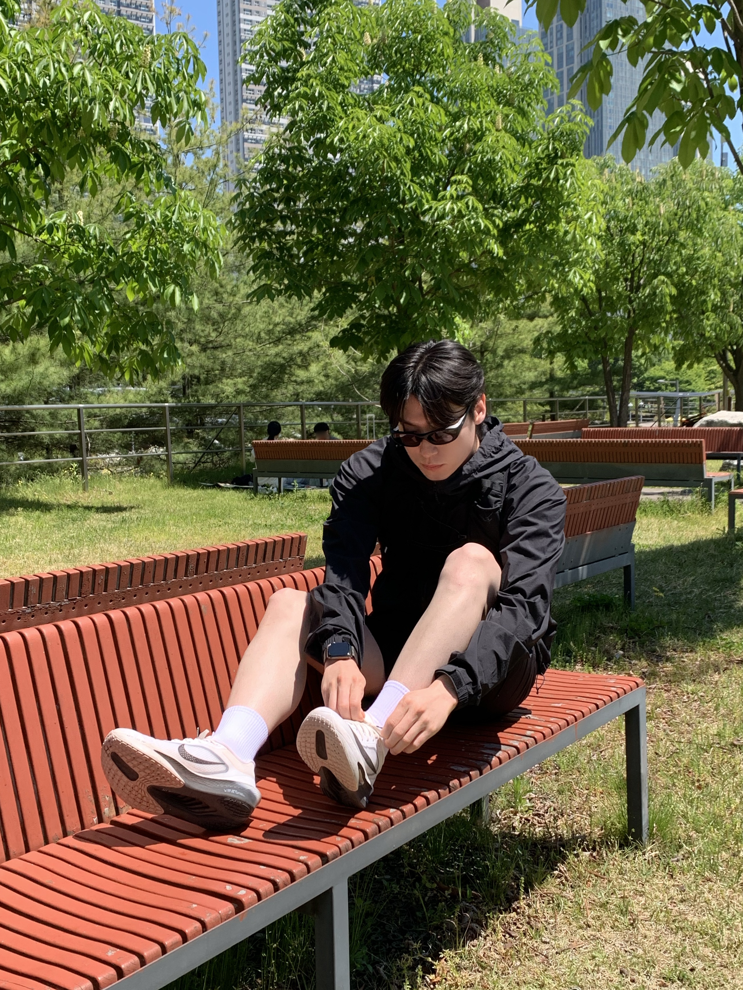 Nike Zoom Fly 6 White Smoke Grey, Zara Hightech Sports Vest Black 착용 스타일 - 4
