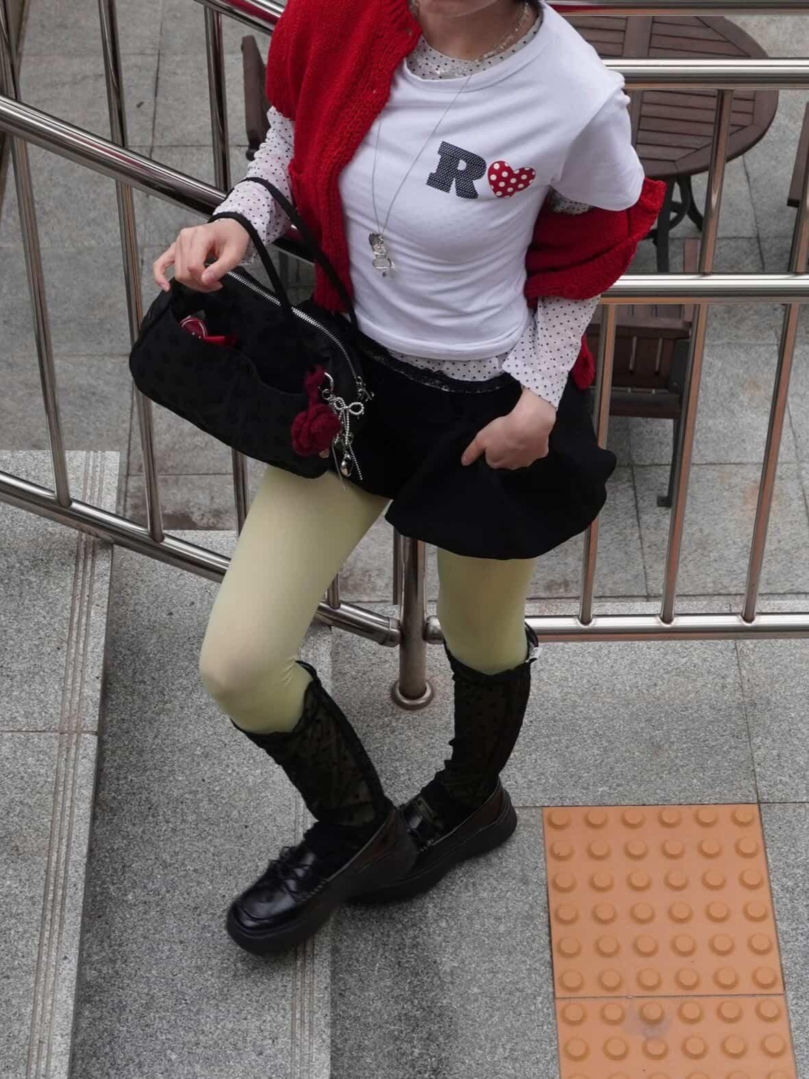 Rosefrantz Pocket short sleeve knit cardigan [Red], Rosefrantz Dot Heart Cotton T-Shirt [Ivory] 착용 스타일 - 6