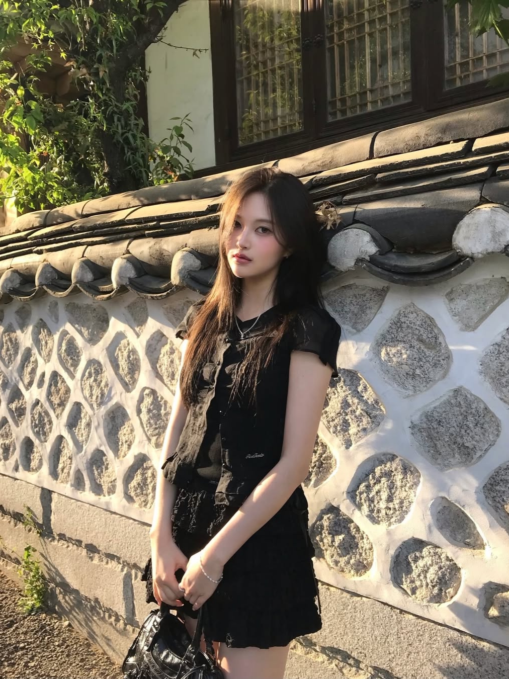 Rosefrantz See-through Pleat Short Sleeved Blouse [Black], Rosefrantz CanCan Ribbon Mini Skirt [Black] 착용 스타일 - 3