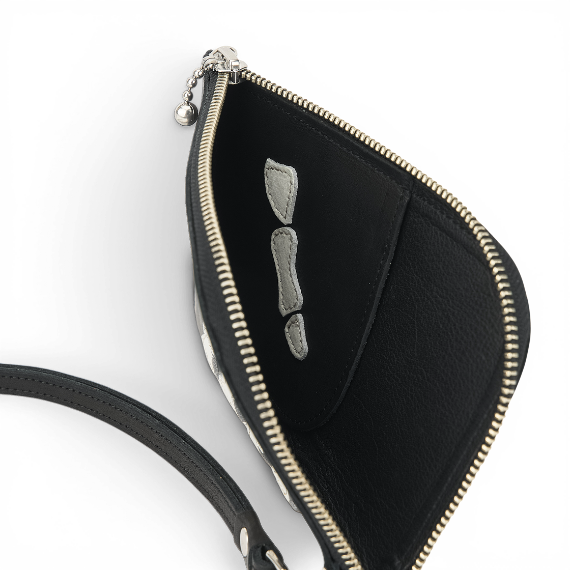 캐피탈 떰즈 업 본 핸드 집 넥 백 블랙(Kapital Thumbs Up Bone Hand Zip Neck Bag Black) - 4