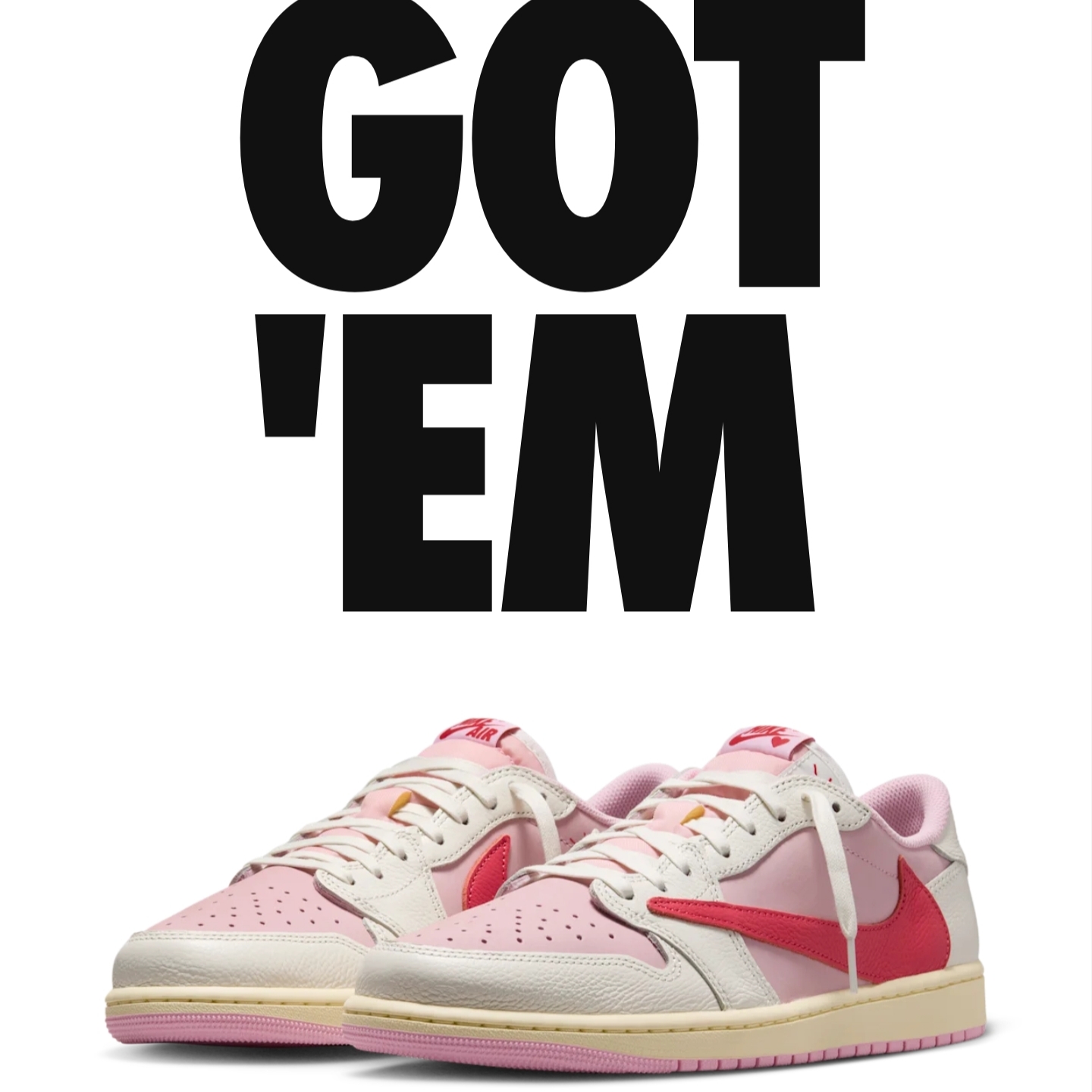 Jordan 1 x Travis Scott Retro Low OG SP Sail Tropical Pink 착용 스타일