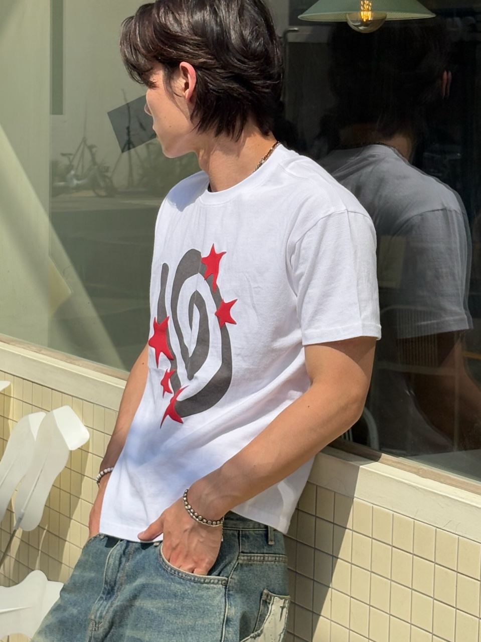 AMOU Molly Star Half T-Shirts White 착용 스타일 - 2
