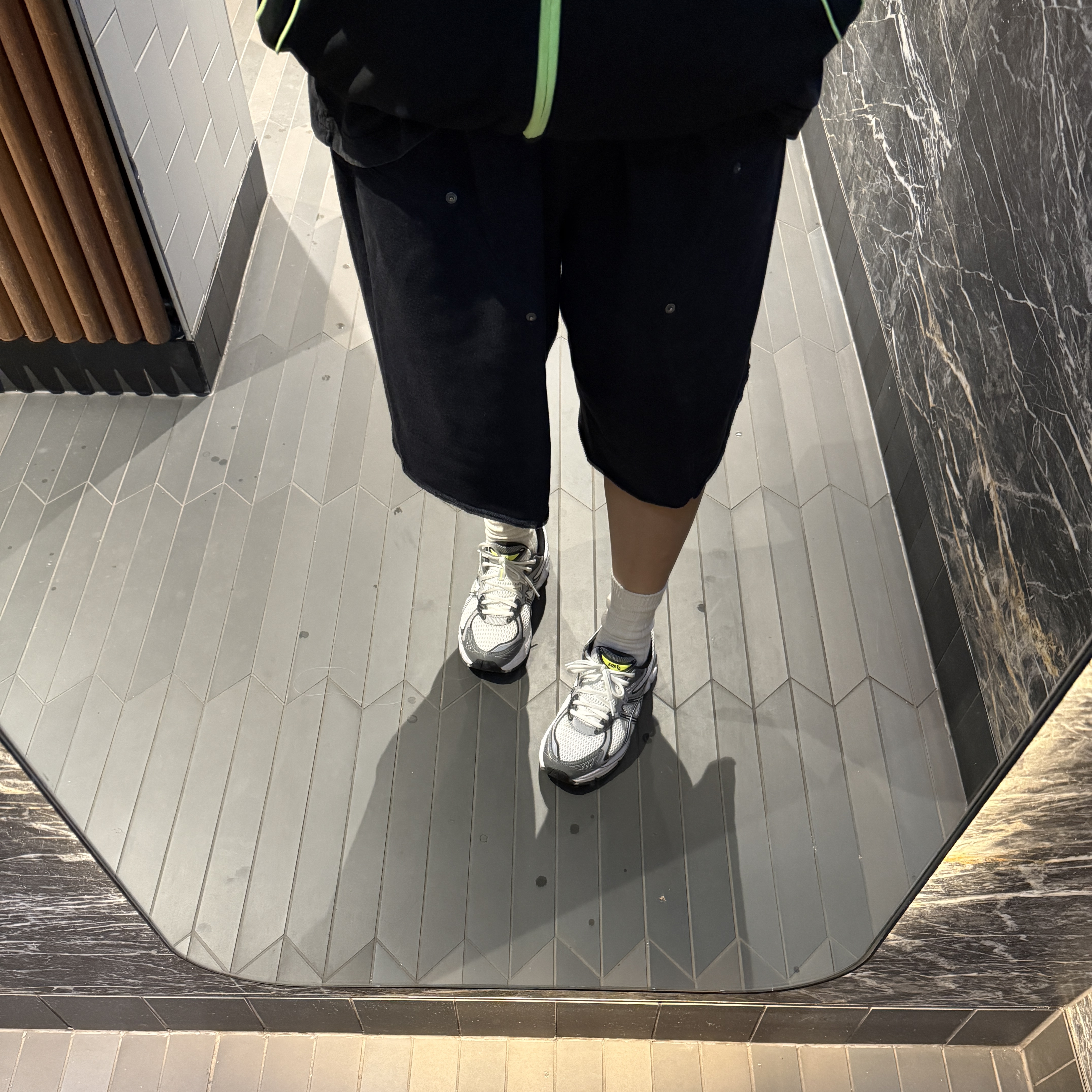 Asics x JJJJound GT-2160 White Black 착용 스타일