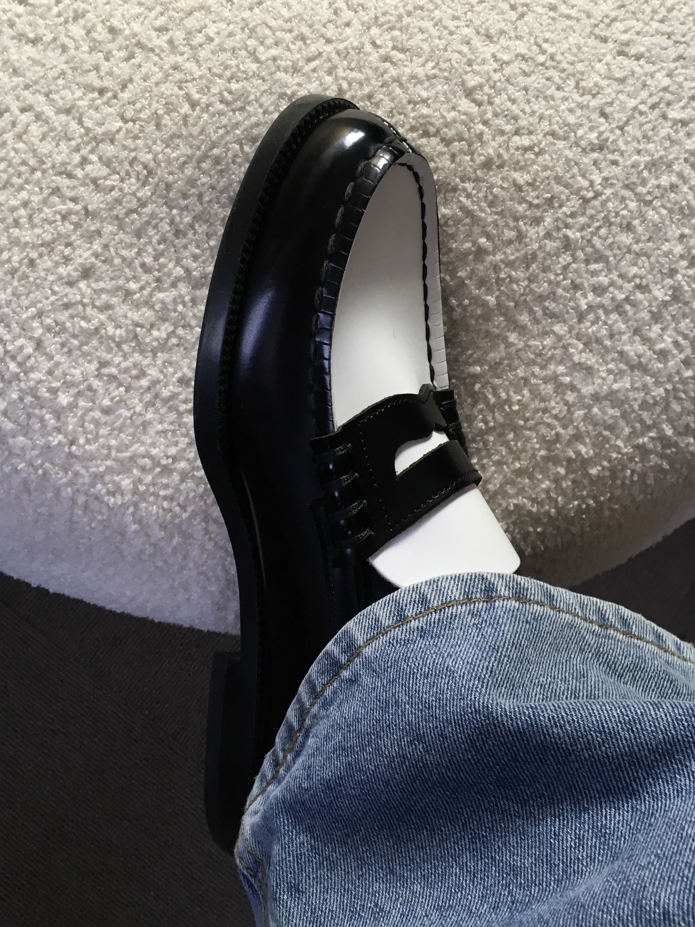 Haruta HS-906 Penny Loafer Black & White 착용 스타일 - 10