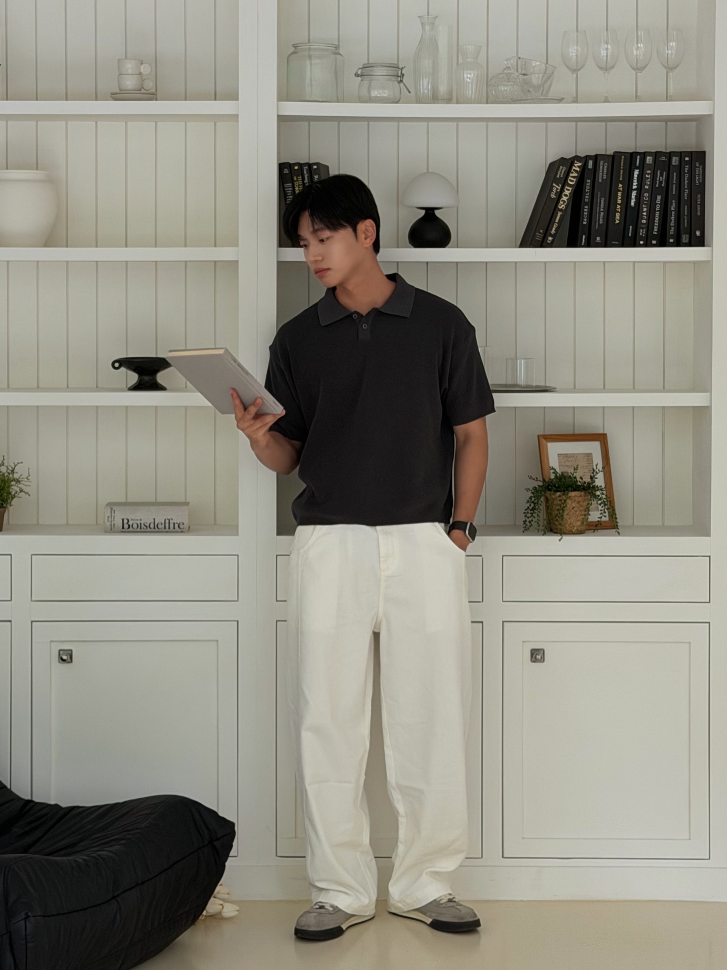 Knitted Coolever PK Crop Half Knit T-shirt BLACK, Knitted Coolever Crop Half Knit T-shirt Navy 착용 스타일 - 1