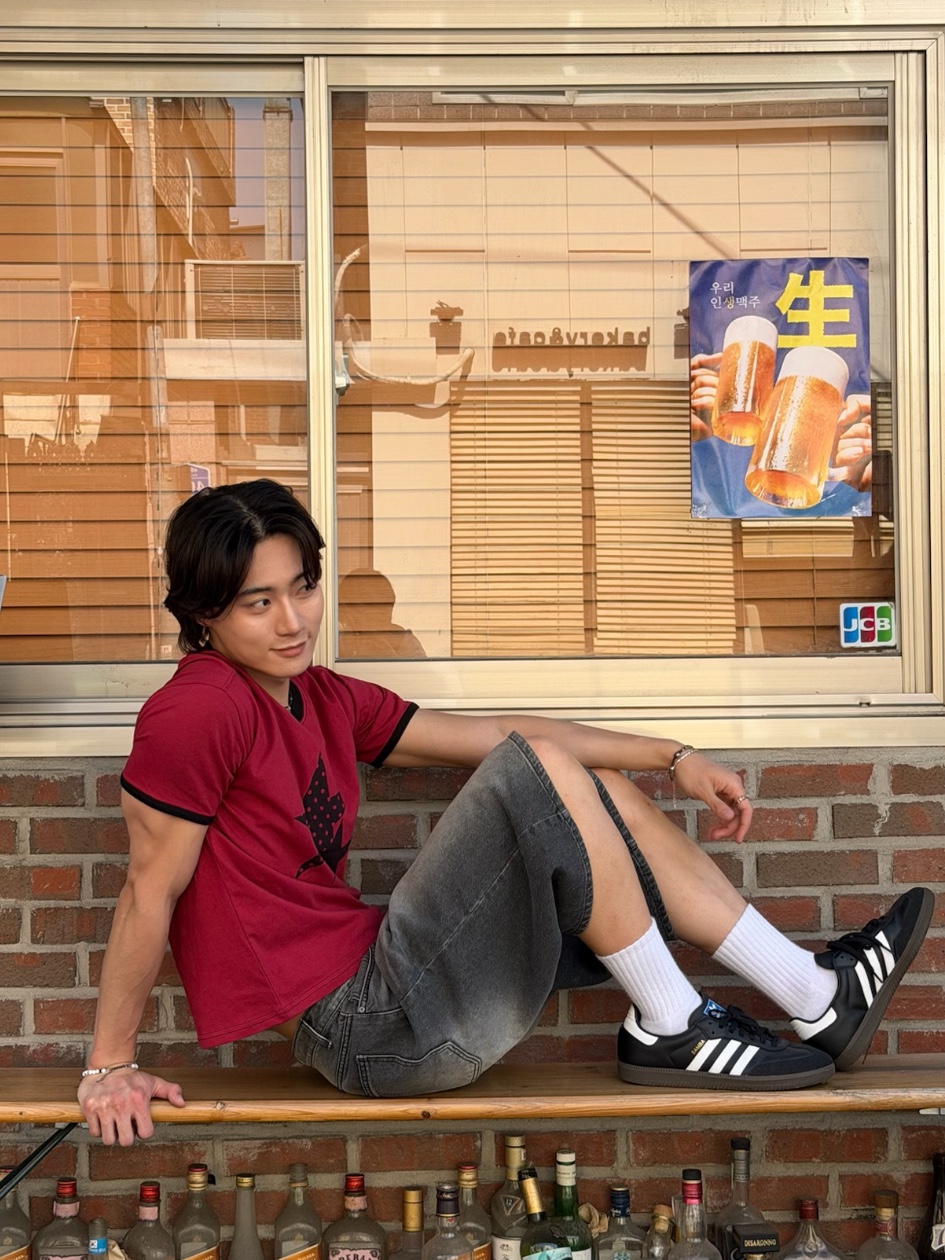 AMOU Two Star Ringer T-Shirts Red 착용 스타일 - 3