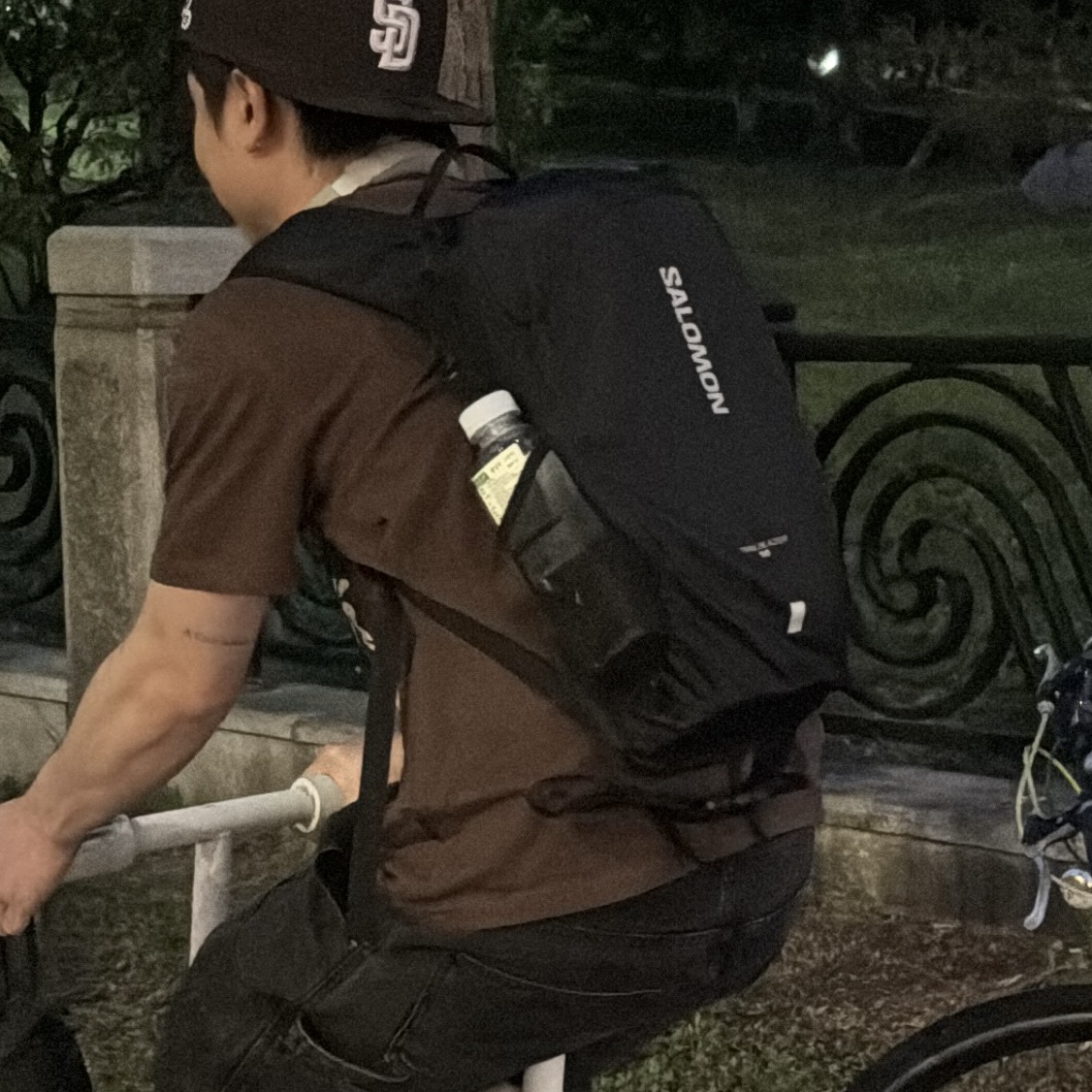 Salomon Trailblazer 10 Black 착용 스타일