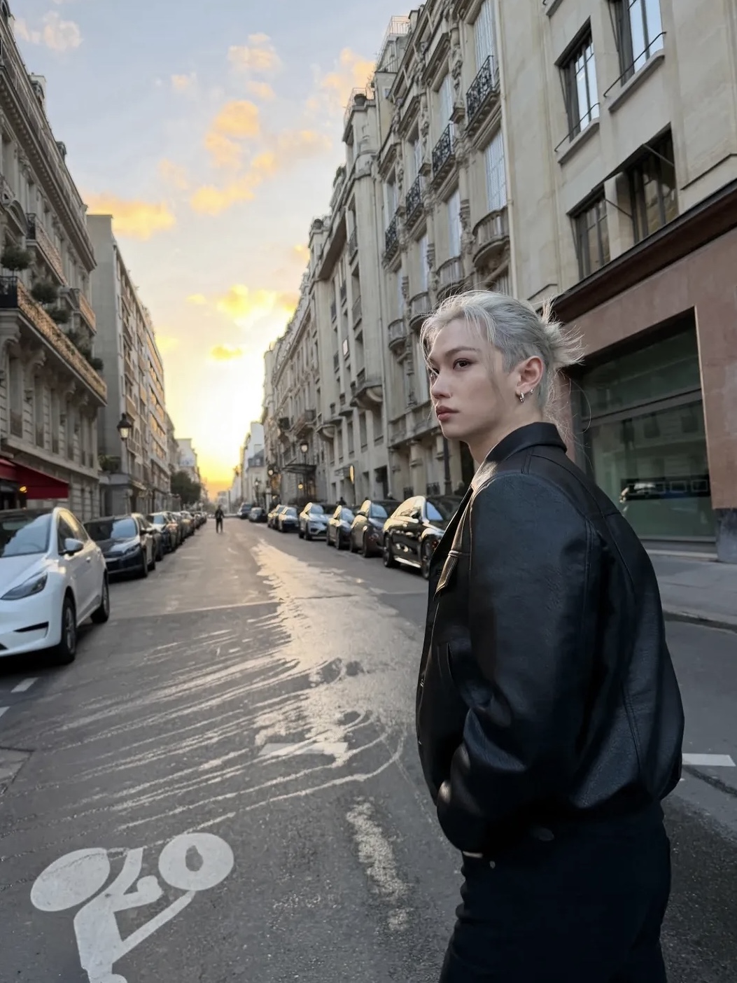 Haleine Faux Leather Open Collar Blouson Black (XJ107) 착용 스타일