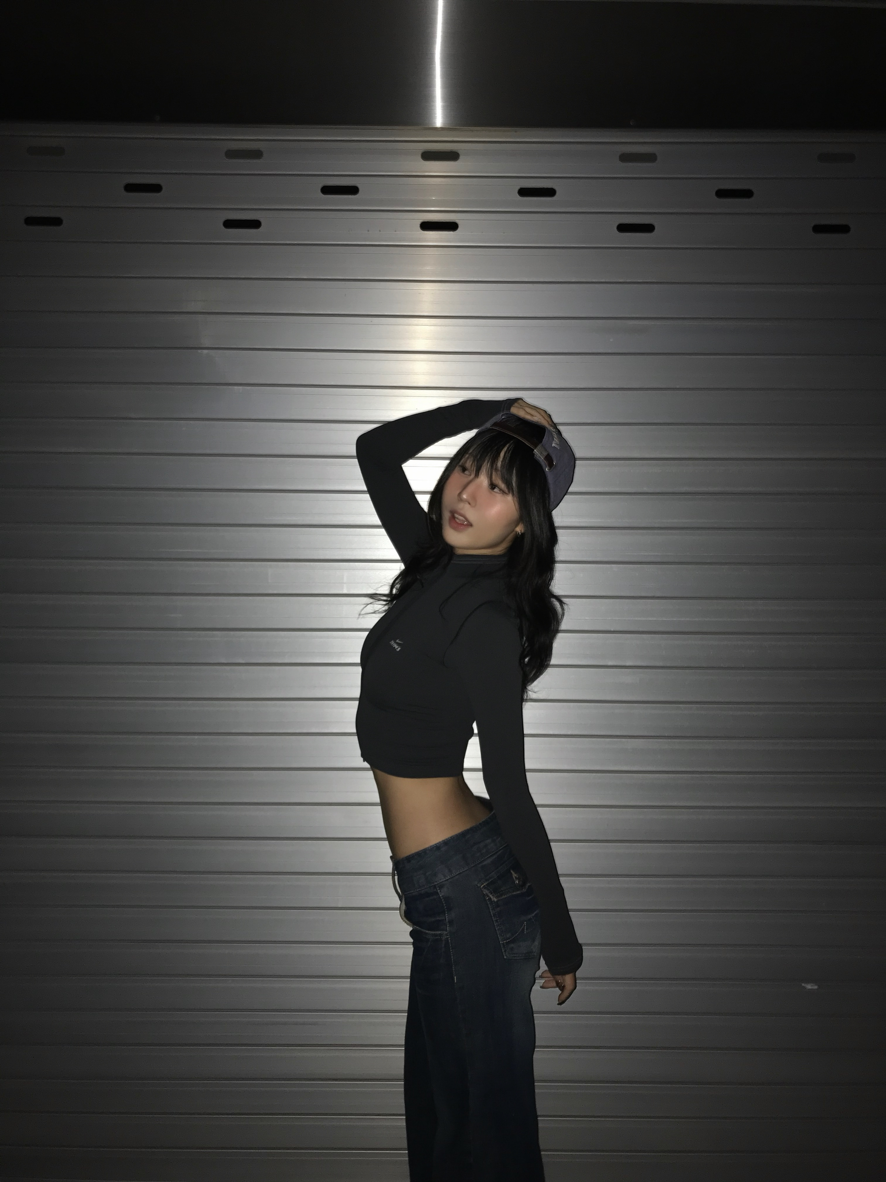 (W) NikeSKIMS Ribbed Seamless Cropped Full-Zip Jacket NSKM Obsidian NSKM Armor 착용 스타일 - 6