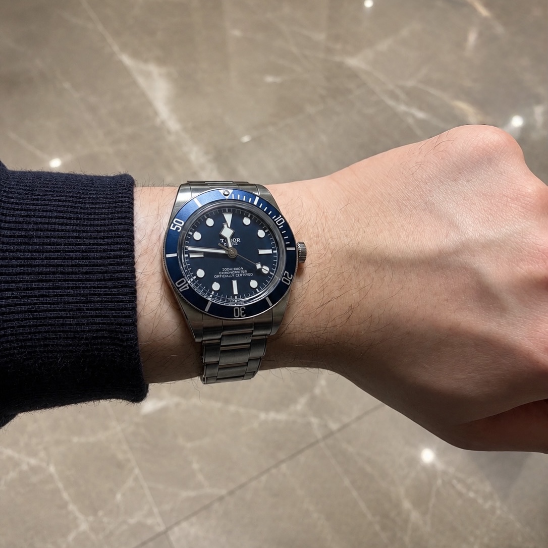 Tudor Black Bay 58 MT5402 Steel Bracelet Blue 착용 스타일
