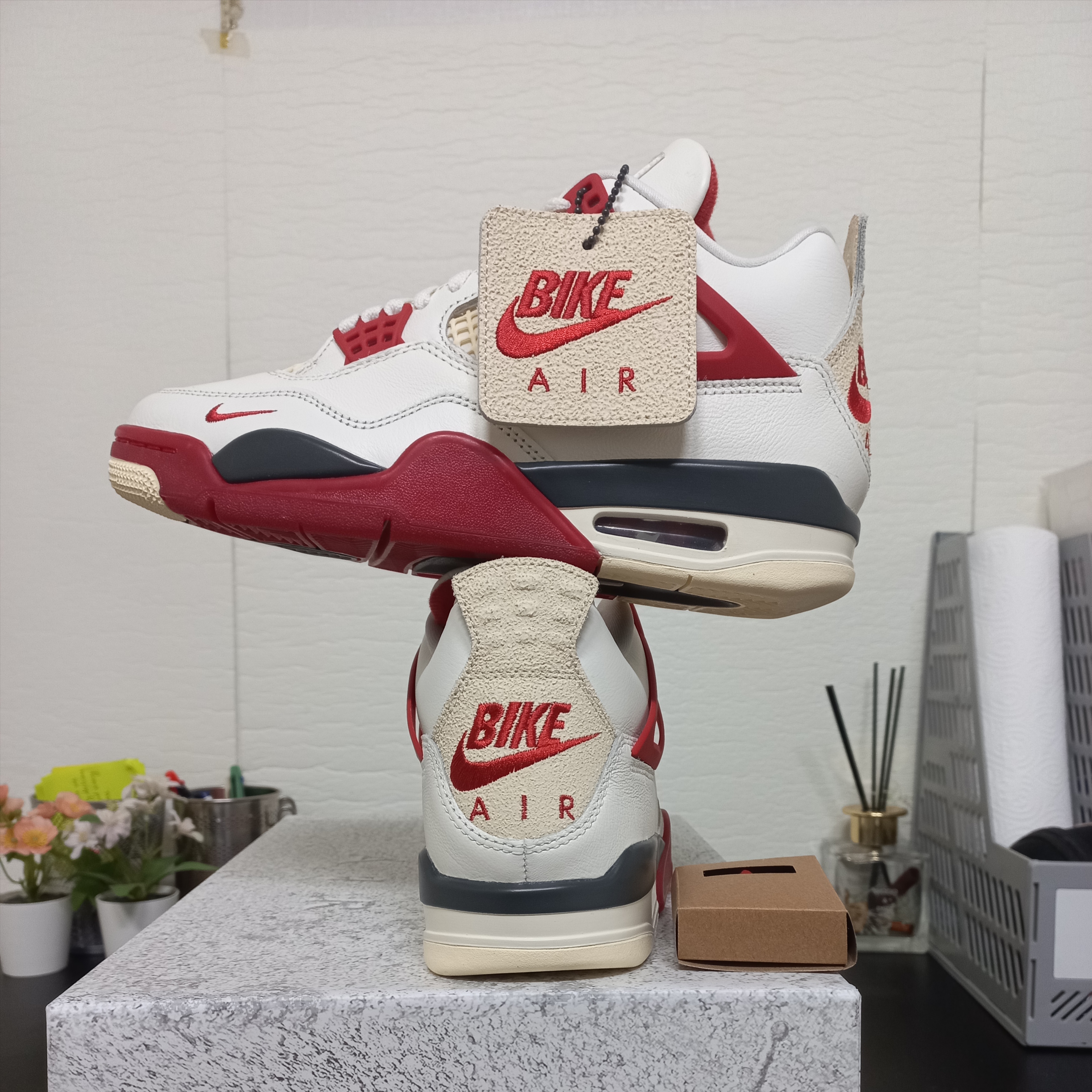 Jordan 4 x Nigel Sylvester Retro OG Brick After Brick 착용 스타일