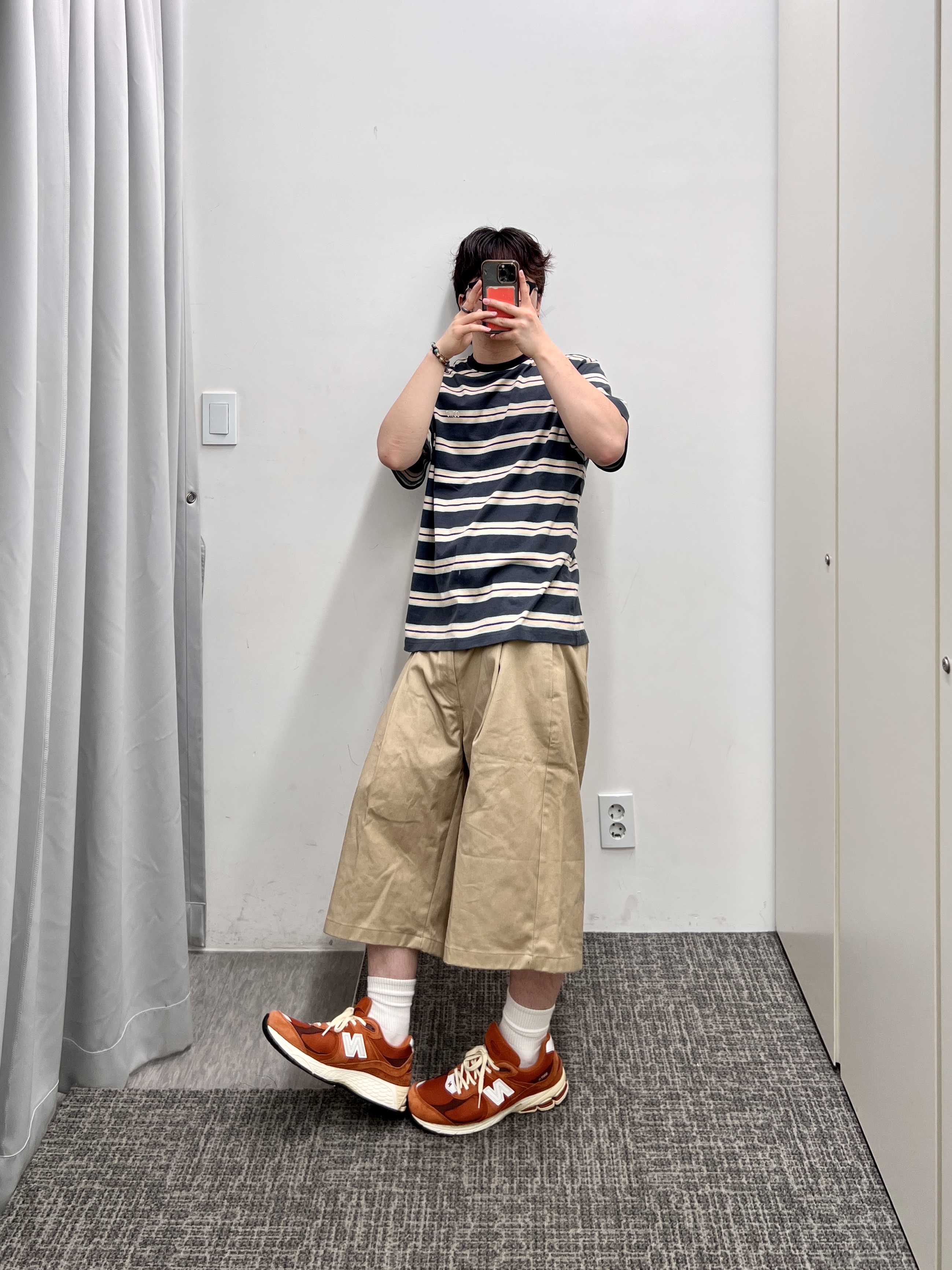 New Balance 2002R Rust Oxide 착용 스타일