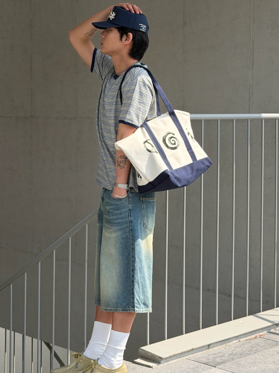 AMOU Amou Multi Stripe Ringer T-Shirts Melange, AMOU Spiral 5Pannel Cap Navy 착용 스타일 - 2