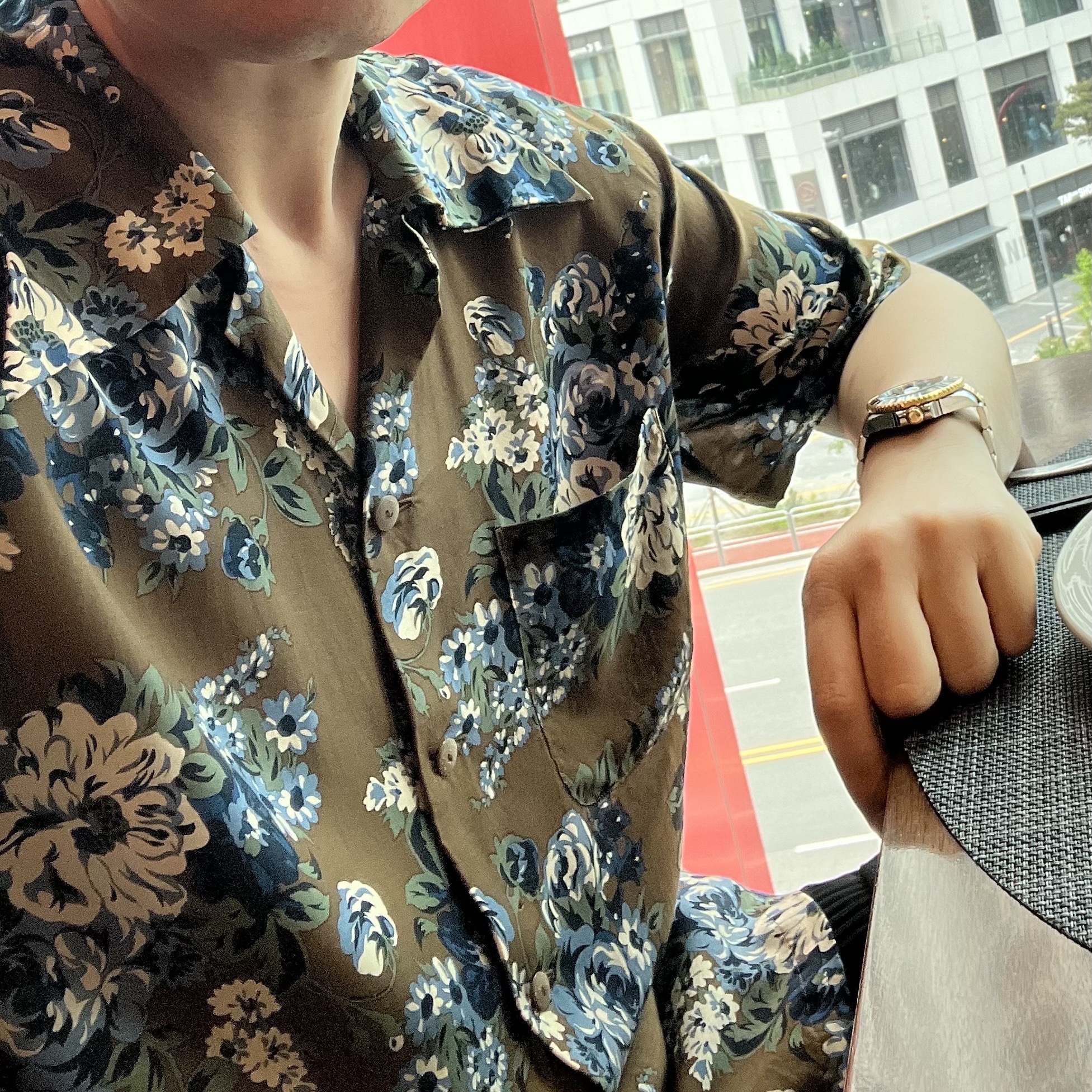Kapital Silk Rayon Champagne Maria Pattern Wrangle Collar Aloha Shirt Brown Khaki 착용 스타일