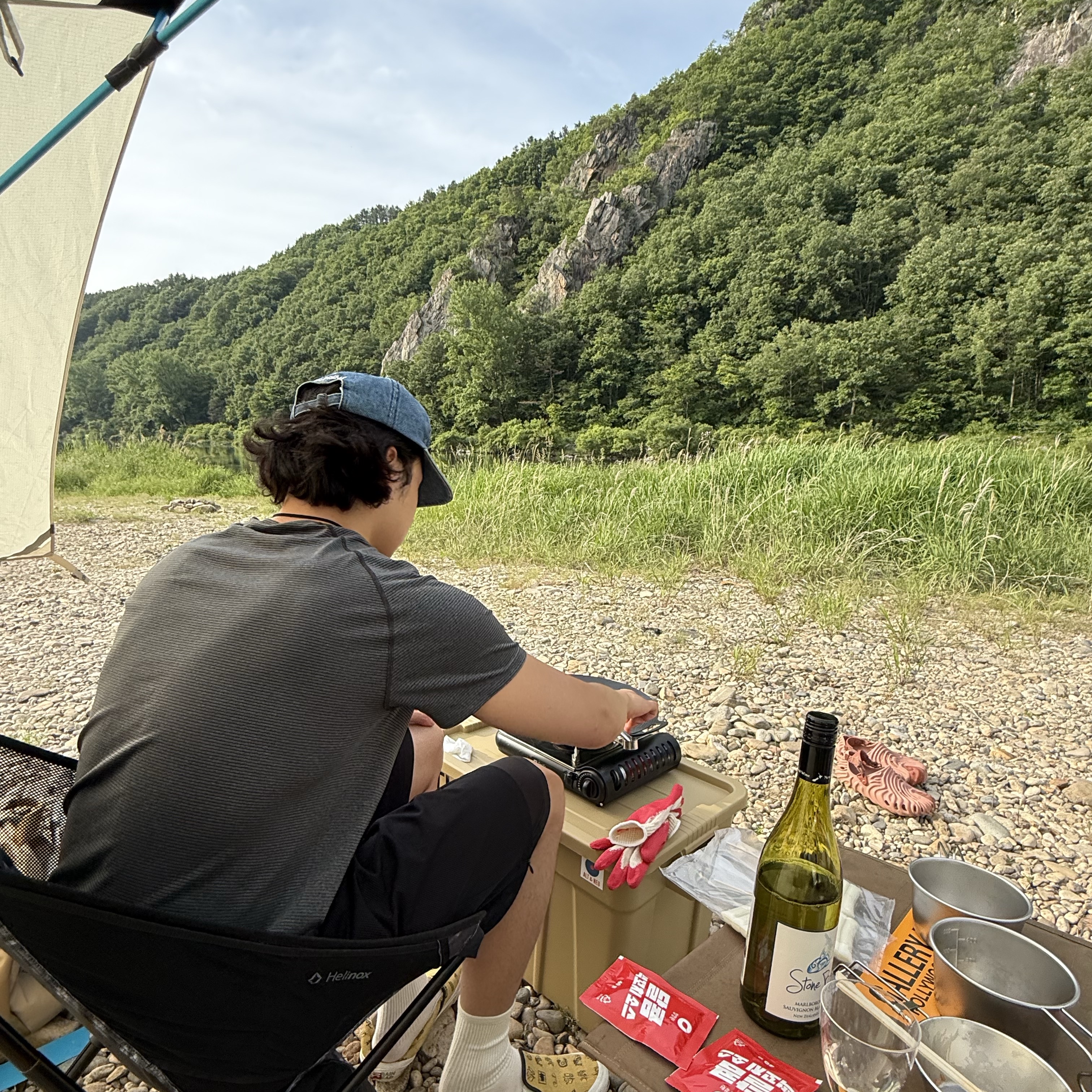 Helinox Royal Box Shade Black R1, Helinox x Neighborhood Sunset Chair Camouflage 착용 스타일 - 2
