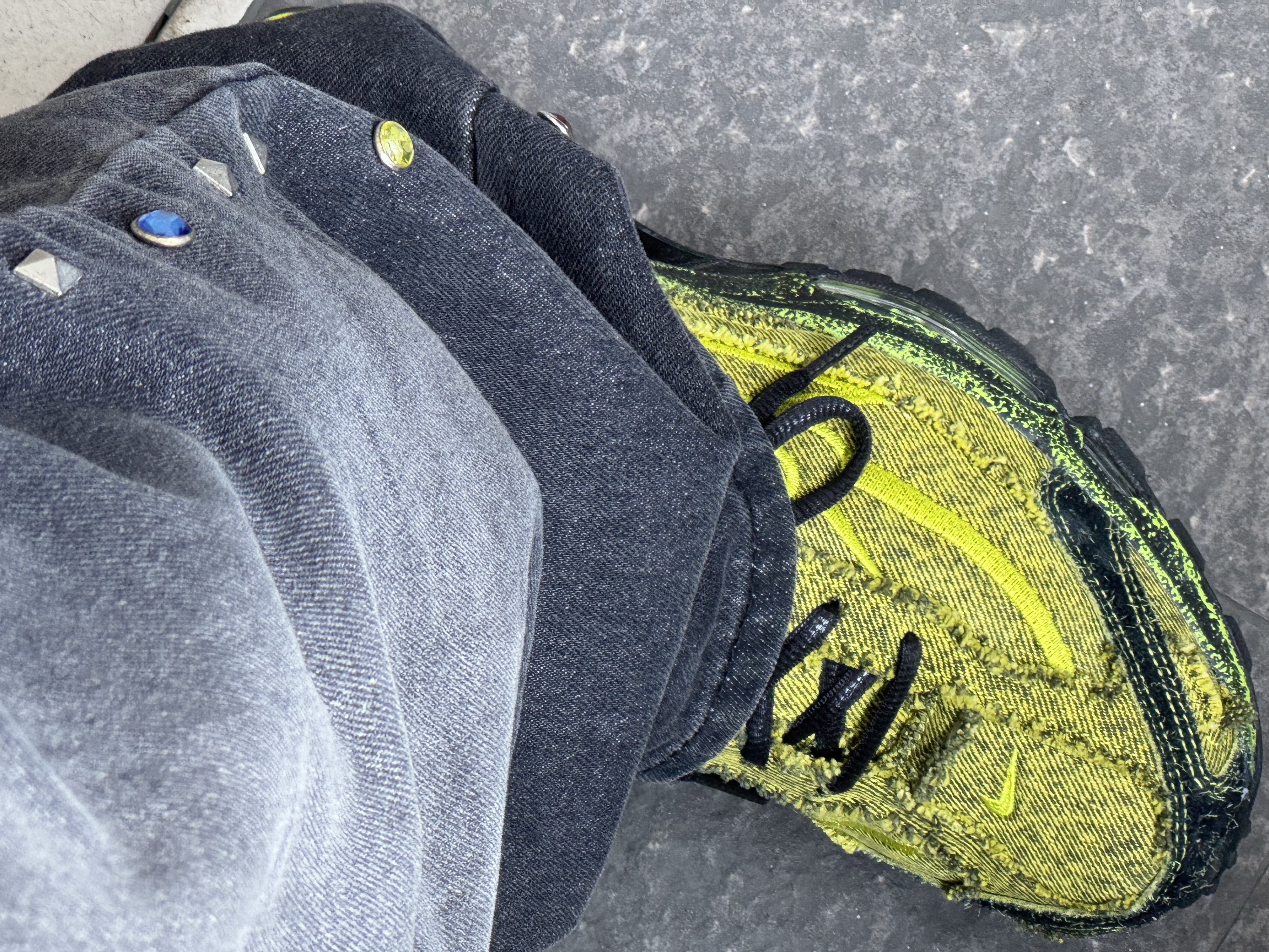 Nike Shox Ride 2 Bright Cactus and Black 착용 스타일