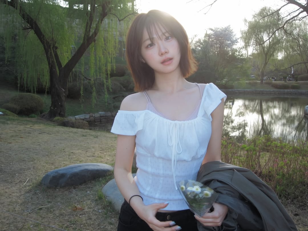 Rosefrantz Ribbon Shirring Sleeveless [Ivory] 착용 스타일 - 2