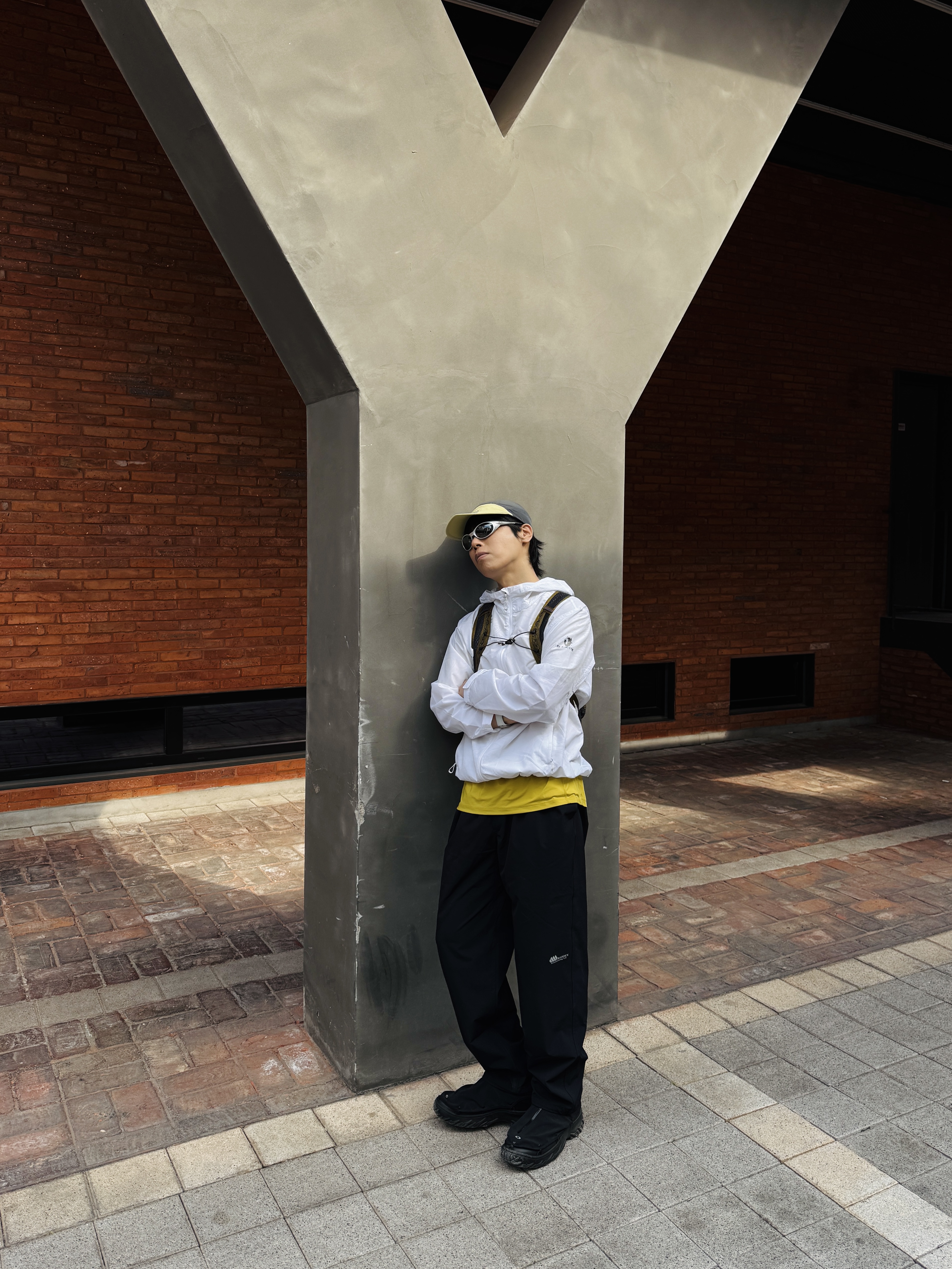 Oakley Eye Jacket Redux Silver Frame Prizm Black Polarized Lenses High Bridge Fit, Oakley Meridian Low Ext Blackout 착용 스타일 - 1