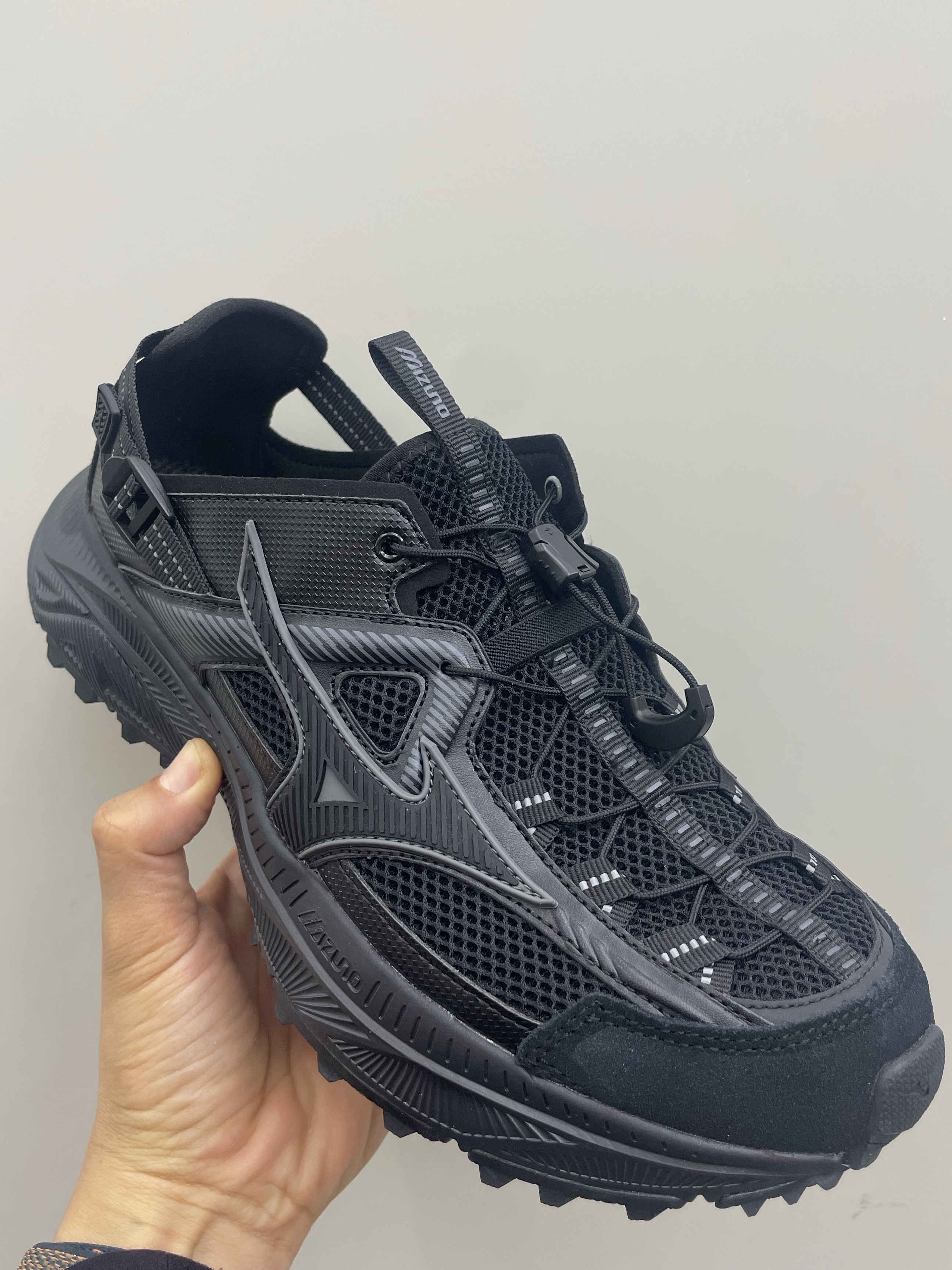 [KREAM 단독] Mizuno Apex Trail Silver - 26FW, [KREAM 단독] Mizuno Apex Trail Ivory - 26FW 착용 스타일 - 3