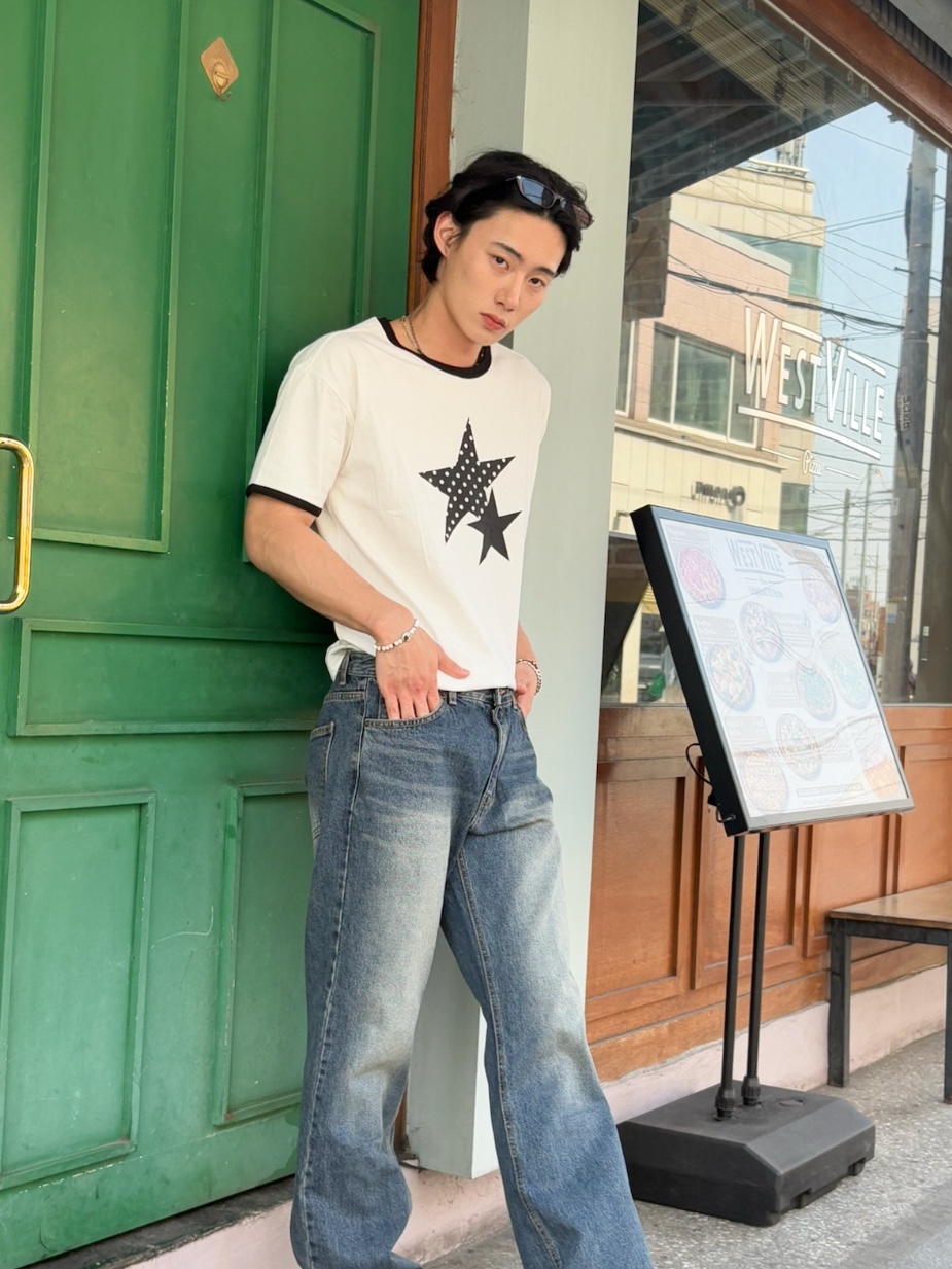 AMOU Two Star Ringer T-Shirts White 착용 스타일 - 2