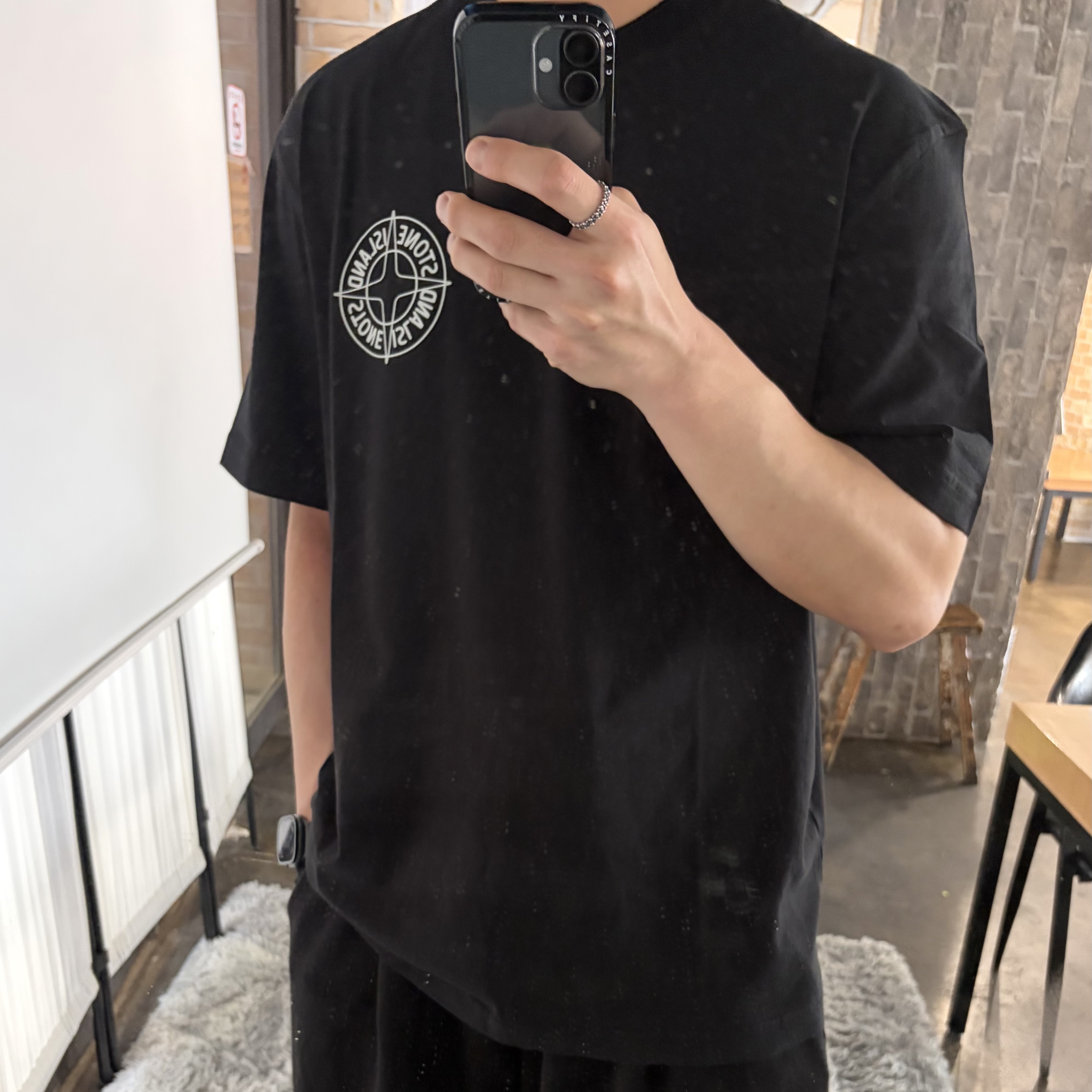 Stone Island 2100001 Organic Cotton Jersey Regular Fit T-Shirt with Outline Compass Print Black - 26SS 착용 스타일