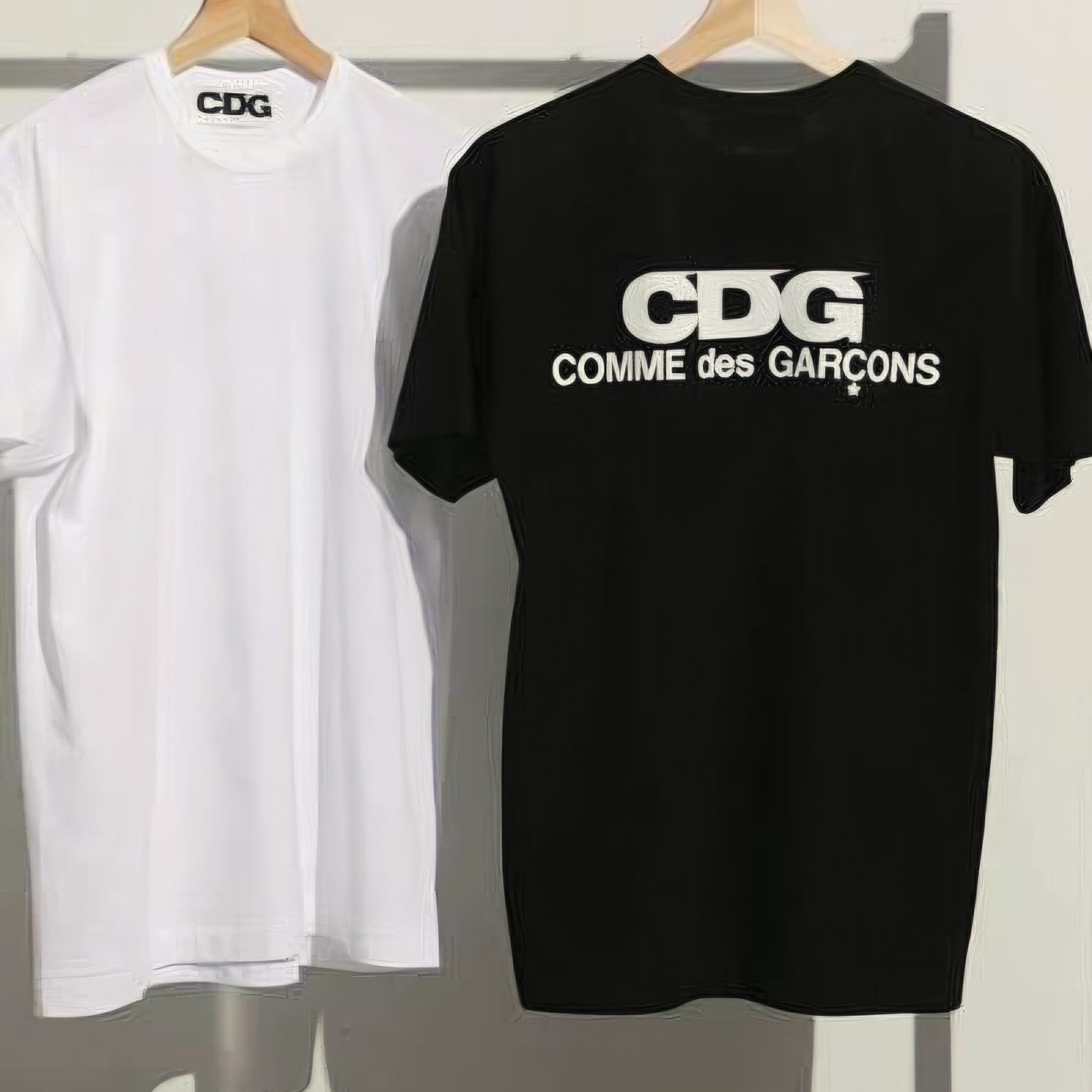 CDG Backprint Logo T-Shirt Black 착용 스타일