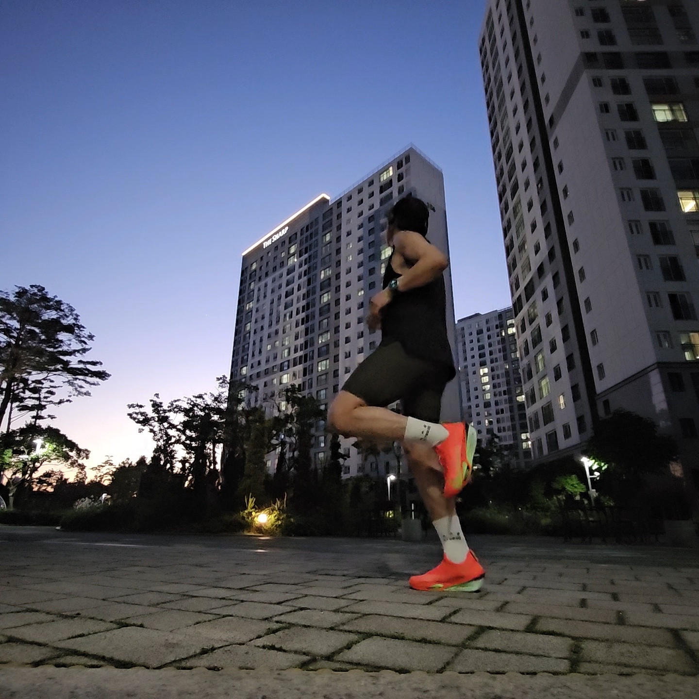 negative split club Performance Racing Half Tights Charcoal, Nike Air Zoom Alphafly Next% 3 Bright Crimson Lime Blast 착용 스타일 - 3